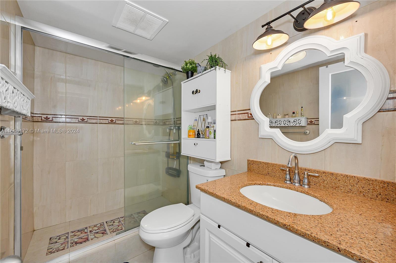 905 NE 27th Ave 905, Hallandale Beach, Florida 33009, 2 Bedrooms Bedrooms, ,2 BathroomsBathrooms,Residential,For Sale,905 NE 27th Ave 905,A11546172