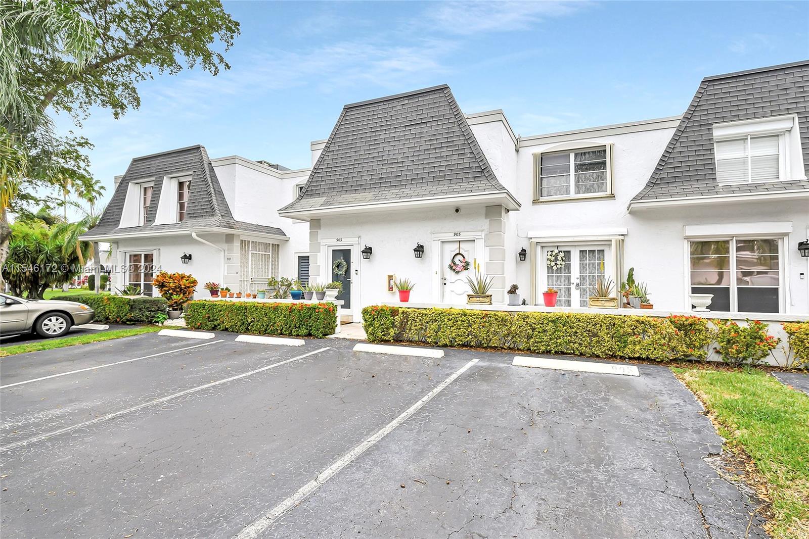 905 NE 27th Ave 905, Hallandale Beach, Florida 33009, 2 Bedrooms Bedrooms, ,2 BathroomsBathrooms,Residential,For Sale,905 NE 27th Ave 905,A11546172