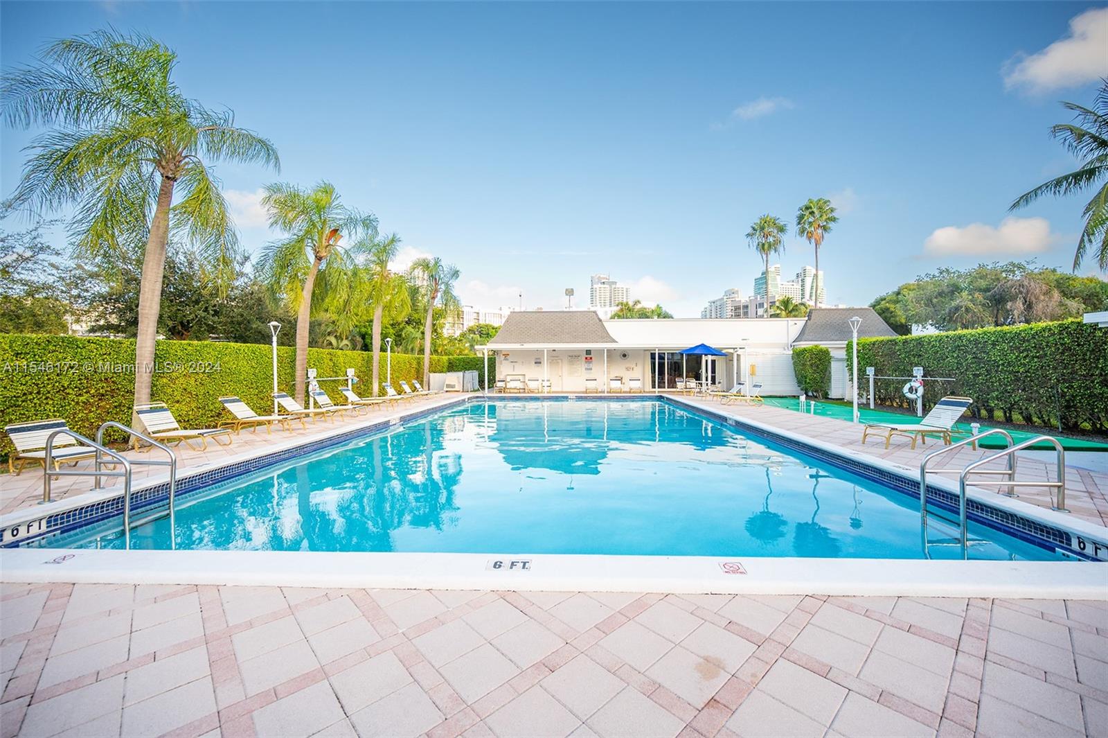 905 NE 27th Ave 905, Hallandale Beach, Florida 33009, 2 Bedrooms Bedrooms, ,2 BathroomsBathrooms,Residential,For Sale,905 NE 27th Ave 905,A11546172