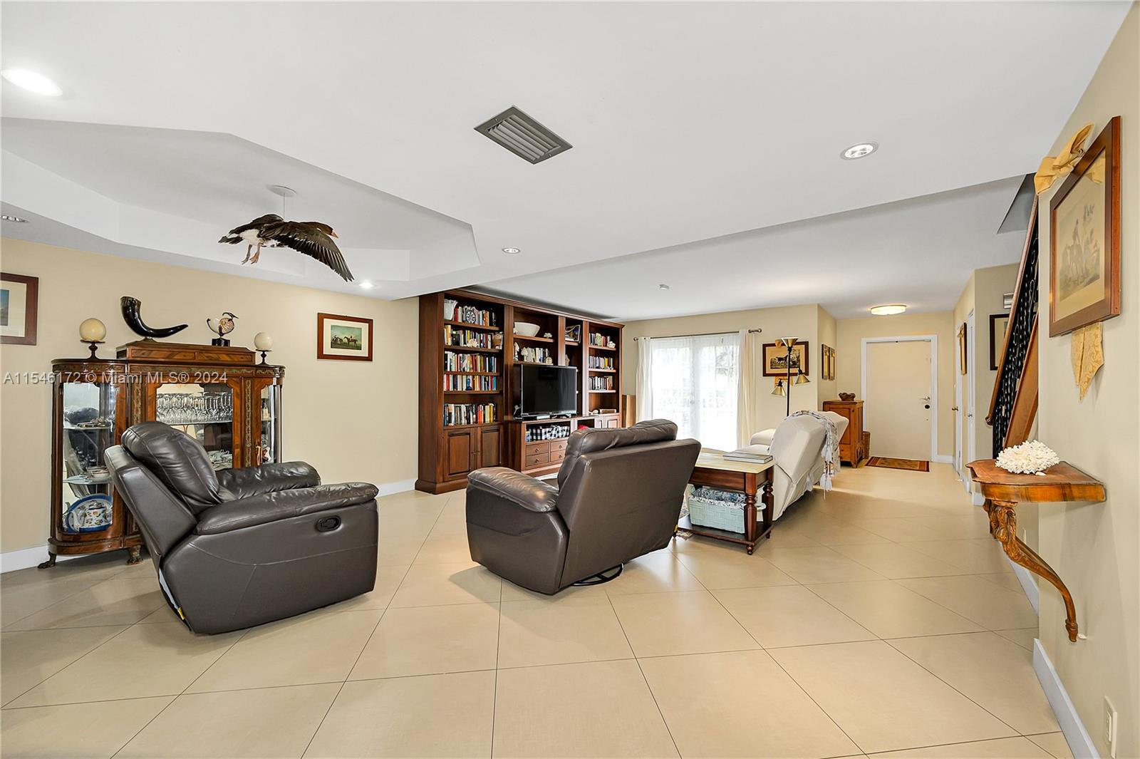 905 NE 27th Ave 905, Hallandale Beach, Florida 33009, 2 Bedrooms Bedrooms, ,2 BathroomsBathrooms,Residential,For Sale,905 NE 27th Ave 905,A11546172