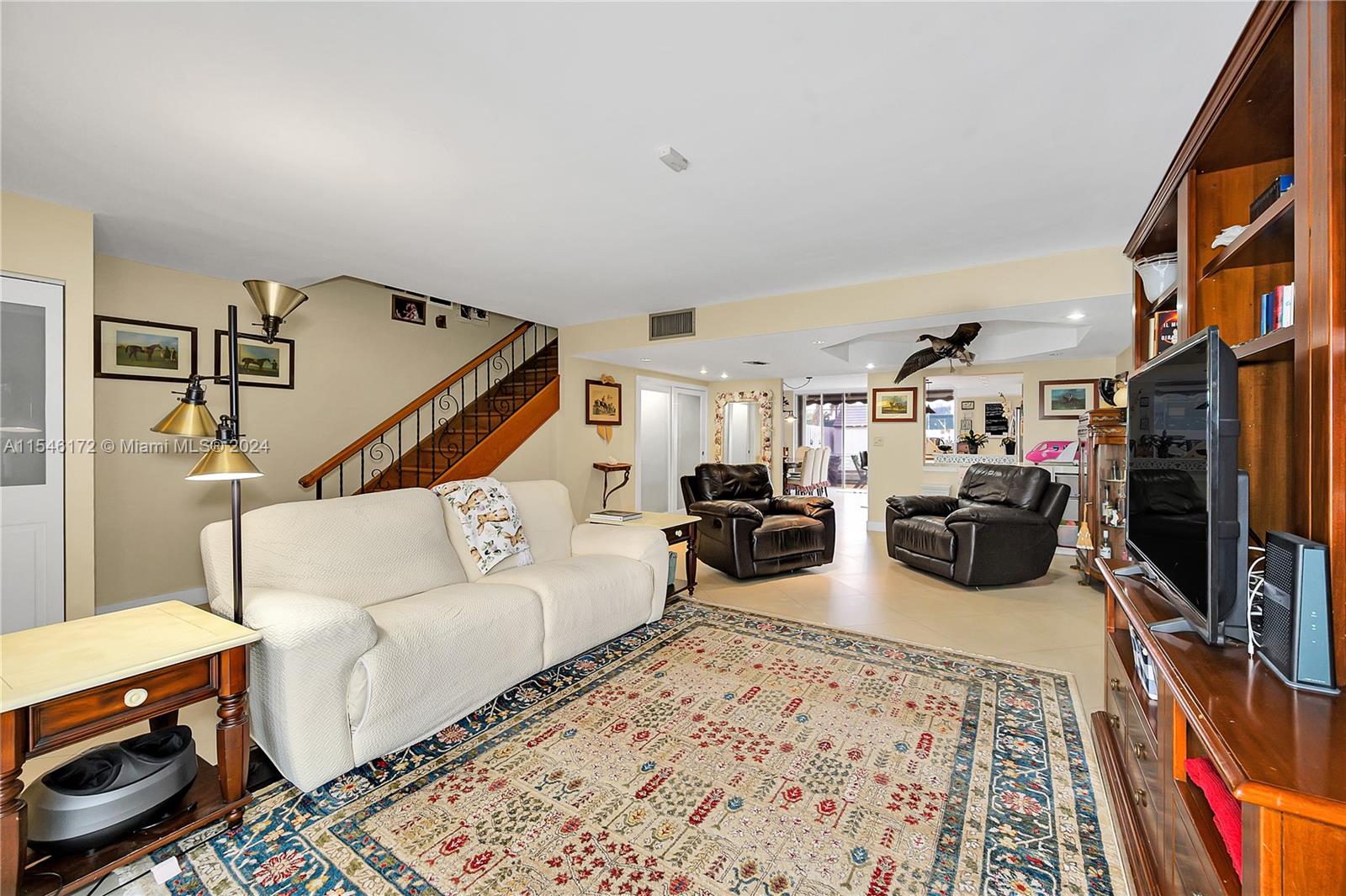 905 NE 27th Ave 905, Hallandale Beach, Florida 33009, 2 Bedrooms Bedrooms, ,2 BathroomsBathrooms,Residential,For Sale,905 NE 27th Ave 905,A11546172