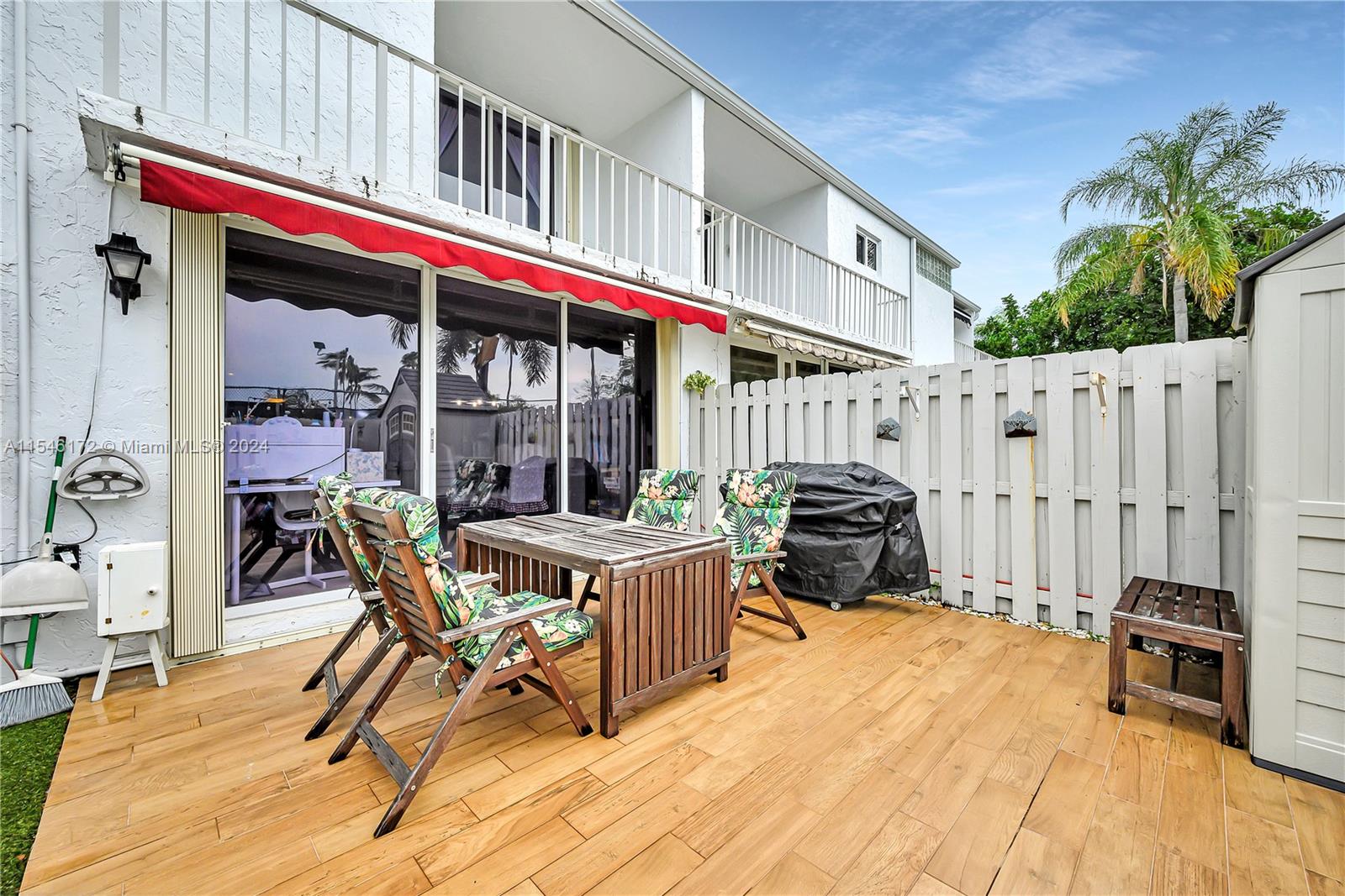 905 NE 27th Ave 905, Hallandale Beach, Florida 33009, 2 Bedrooms Bedrooms, ,2 BathroomsBathrooms,Residential,For Sale,905 NE 27th Ave 905,A11546172