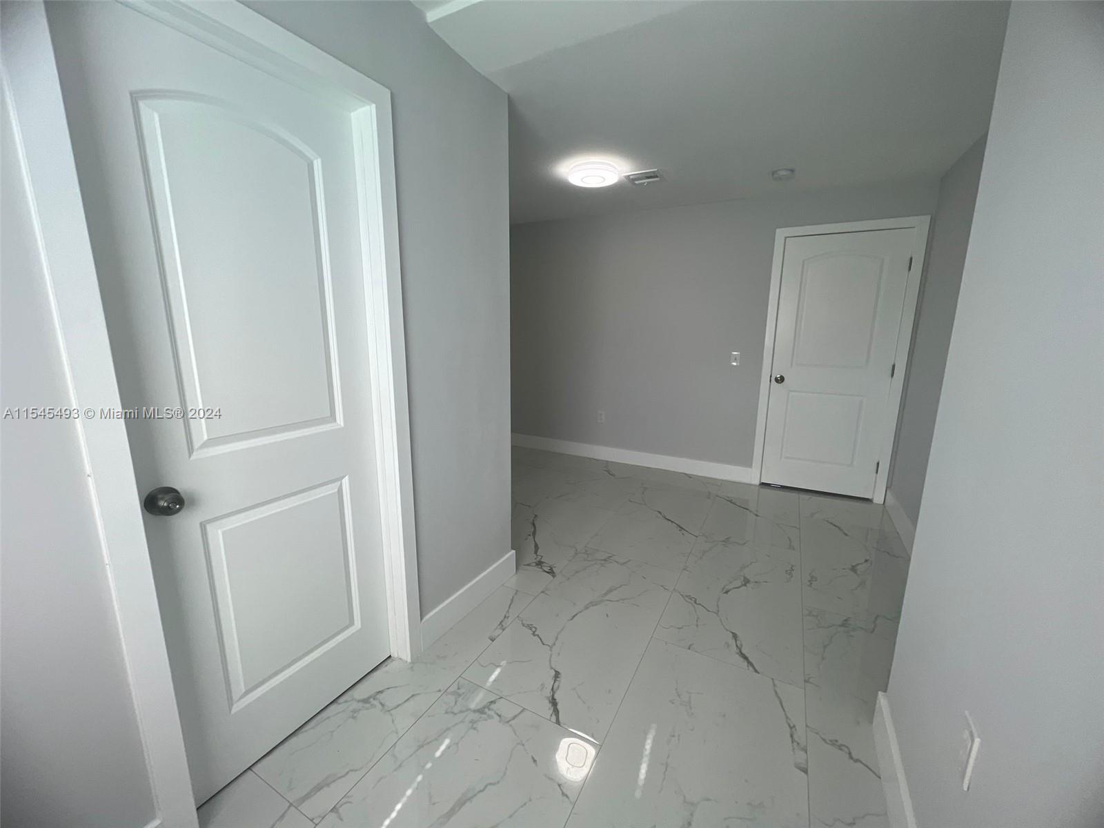 2040 NE 182nd St REAR, North Miami Beach, Florida 33162, 1 Bedroom Bedrooms, ,1 BathroomBathrooms,Residentiallease,For Rent,2040 NE 182nd St REAR,A11545493