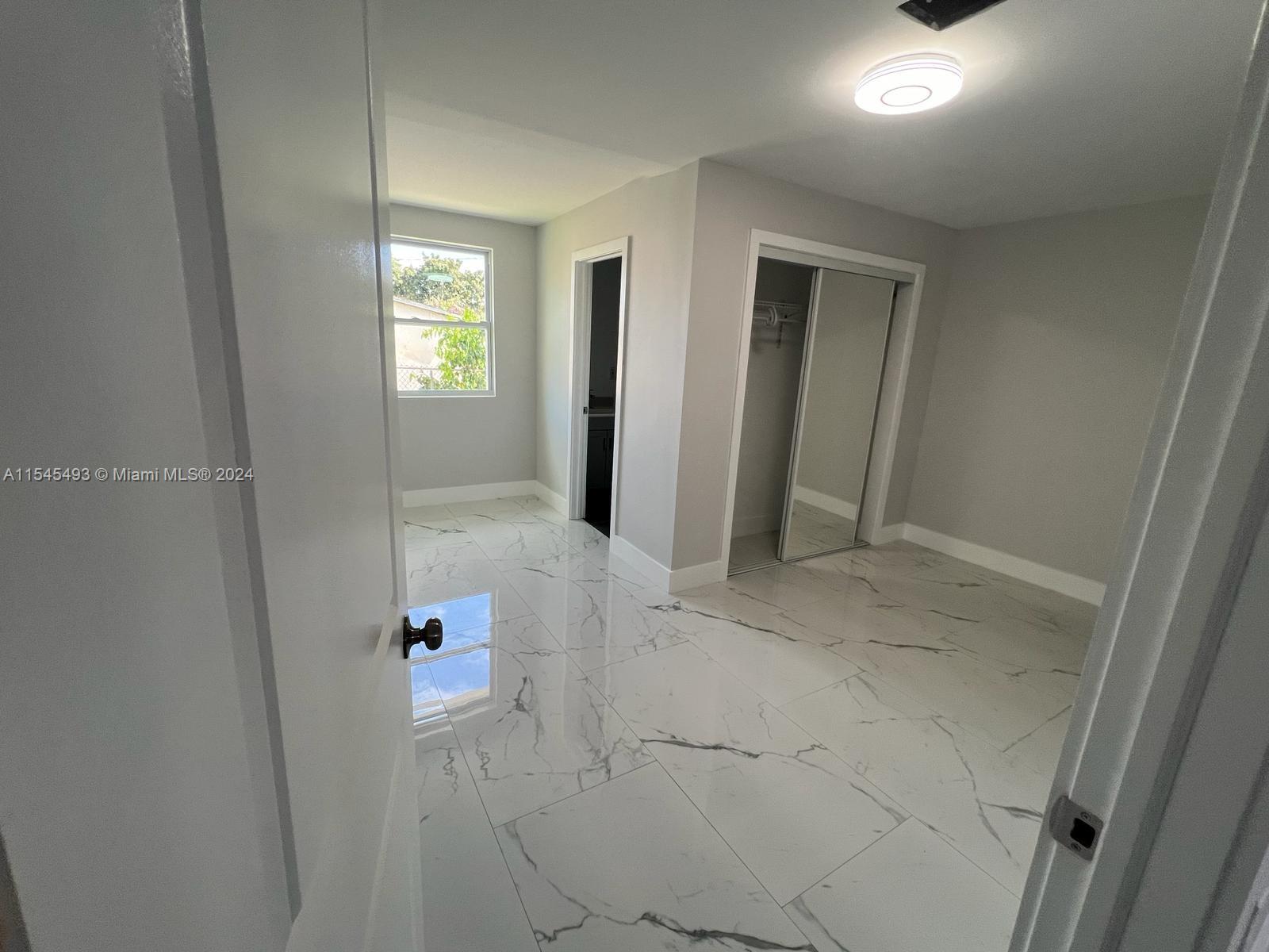 2040 NE 182nd St REAR, North Miami Beach, Florida 33162, 1 Bedroom Bedrooms, ,1 BathroomBathrooms,Residentiallease,For Rent,2040 NE 182nd St REAR,A11545493
