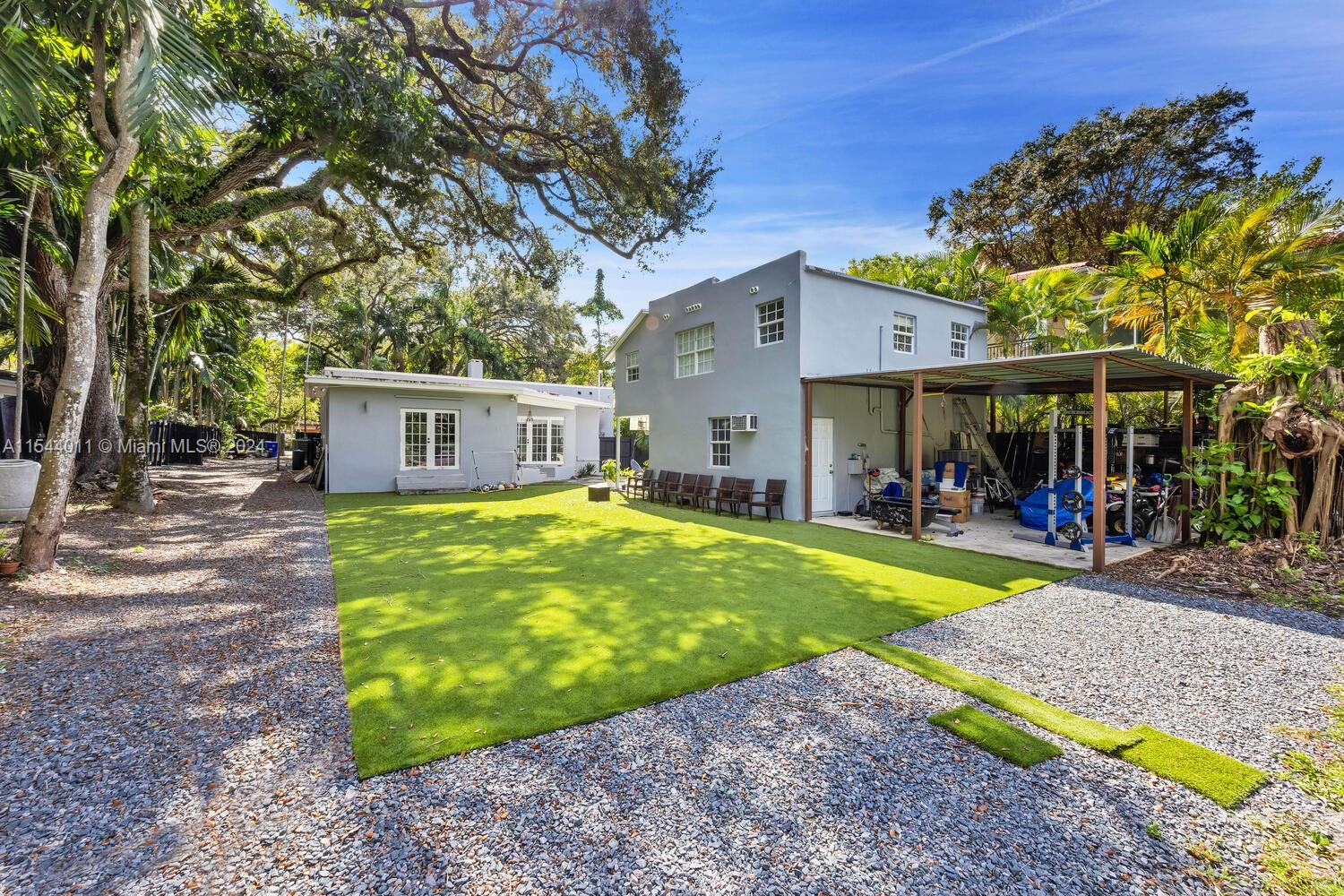 2031 Secoffee St, Coconut Grove, Florida 33133, 4 Bedrooms Bedrooms, ,2 BathroomsBathrooms,Residential,For Sale,2031 Secoffee St,A11544011