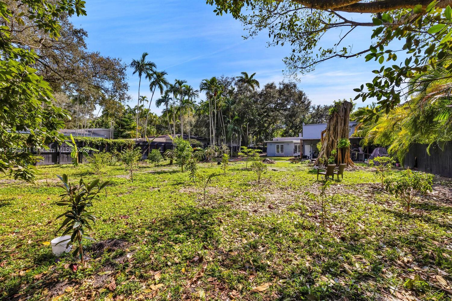 2031 Secoffee St, Coconut Grove, FL, 33133 United States, 4 Bedrooms Bedrooms, ,2 BathroomsBathrooms,Residential,For Sale,Secoffee St,A11544011