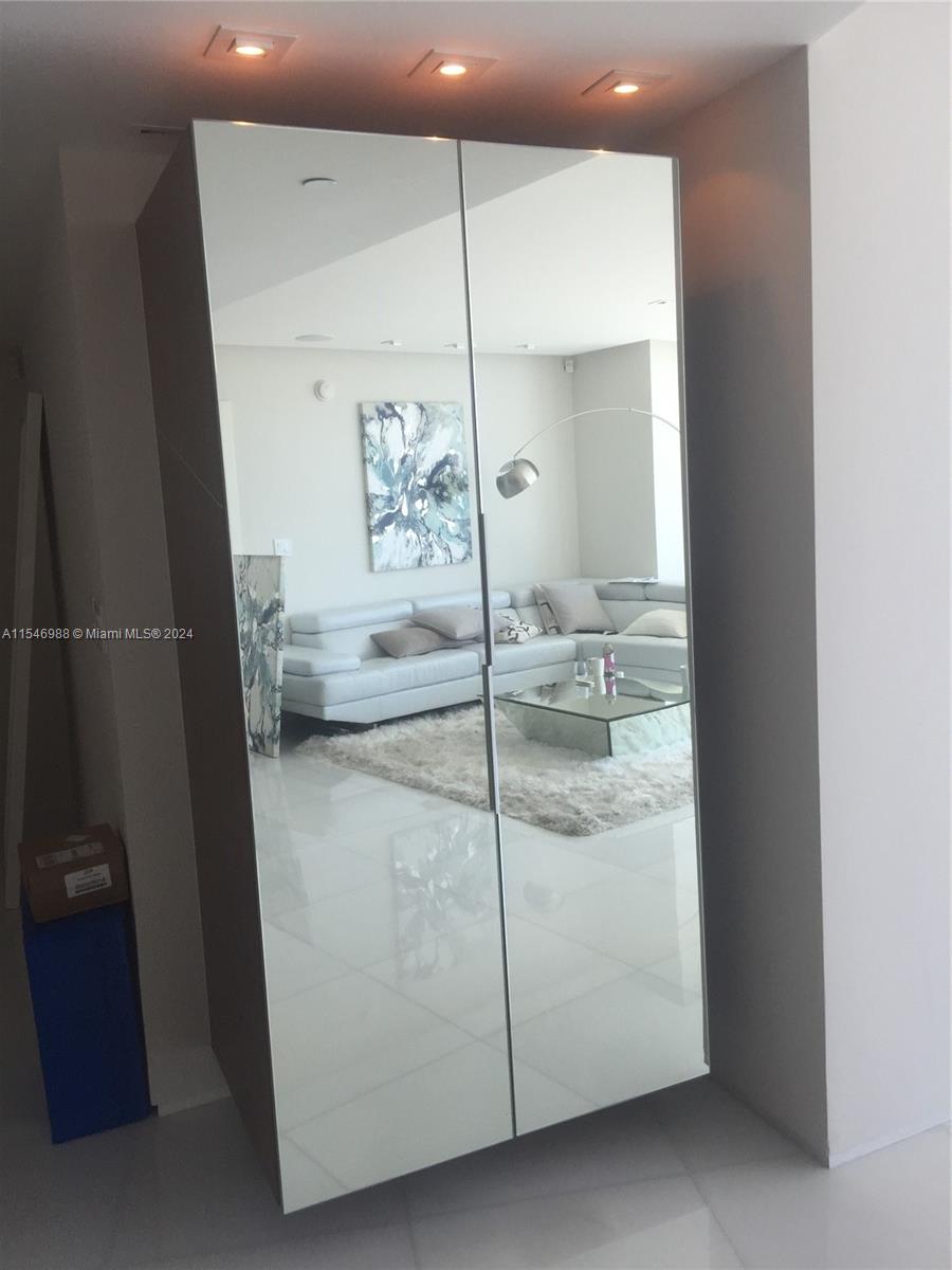 200 Biscayne Boulevard Way 3508, Miami, Florida 33131, 2 Bedrooms Bedrooms, ,2 BathroomsBathrooms,Residentiallease,For Rent,200 Biscayne Boulevard Way 3508,A11546988