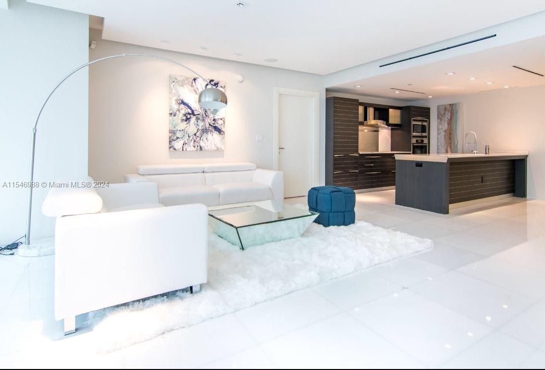 200 Biscayne Boulevard Way 3508, Miami, Florida 33131, 2 Bedrooms Bedrooms, ,2 BathroomsBathrooms,Residentiallease,For Rent,200 Biscayne Boulevard Way 3508,A11546988