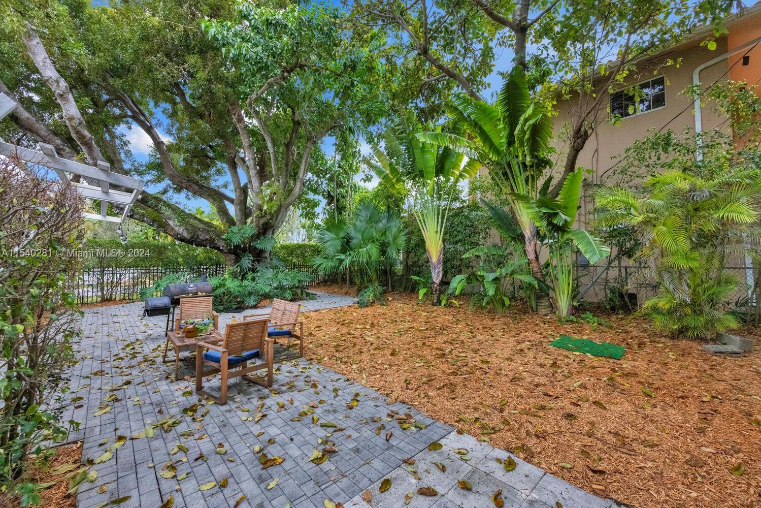 3026 Coconut Grove Dr, Coral Gables, FL, 33134 United States, 2 Bedrooms Bedrooms, ,1 BathroomBathrooms,Residential,For Sale,Coconut Grove Dr,A11540281