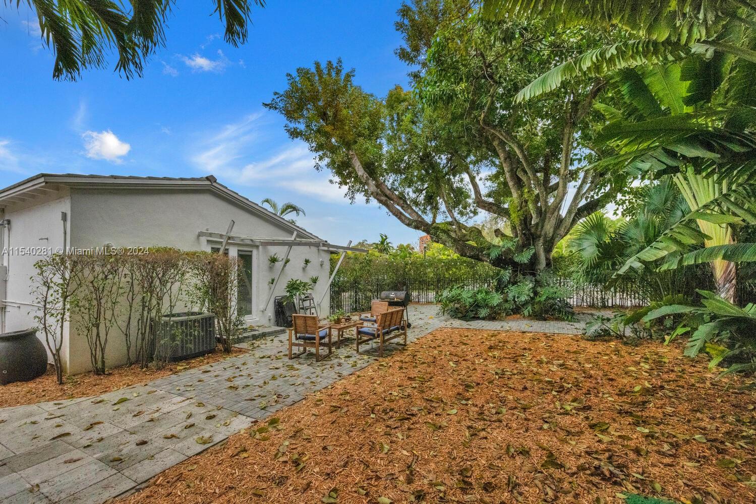 3026 Coconut Grove Dr, Coral Gables, FL, 33134 United States, 2 Bedrooms Bedrooms, ,1 BathroomBathrooms,Residential,For Sale,Coconut Grove Dr,A11540281