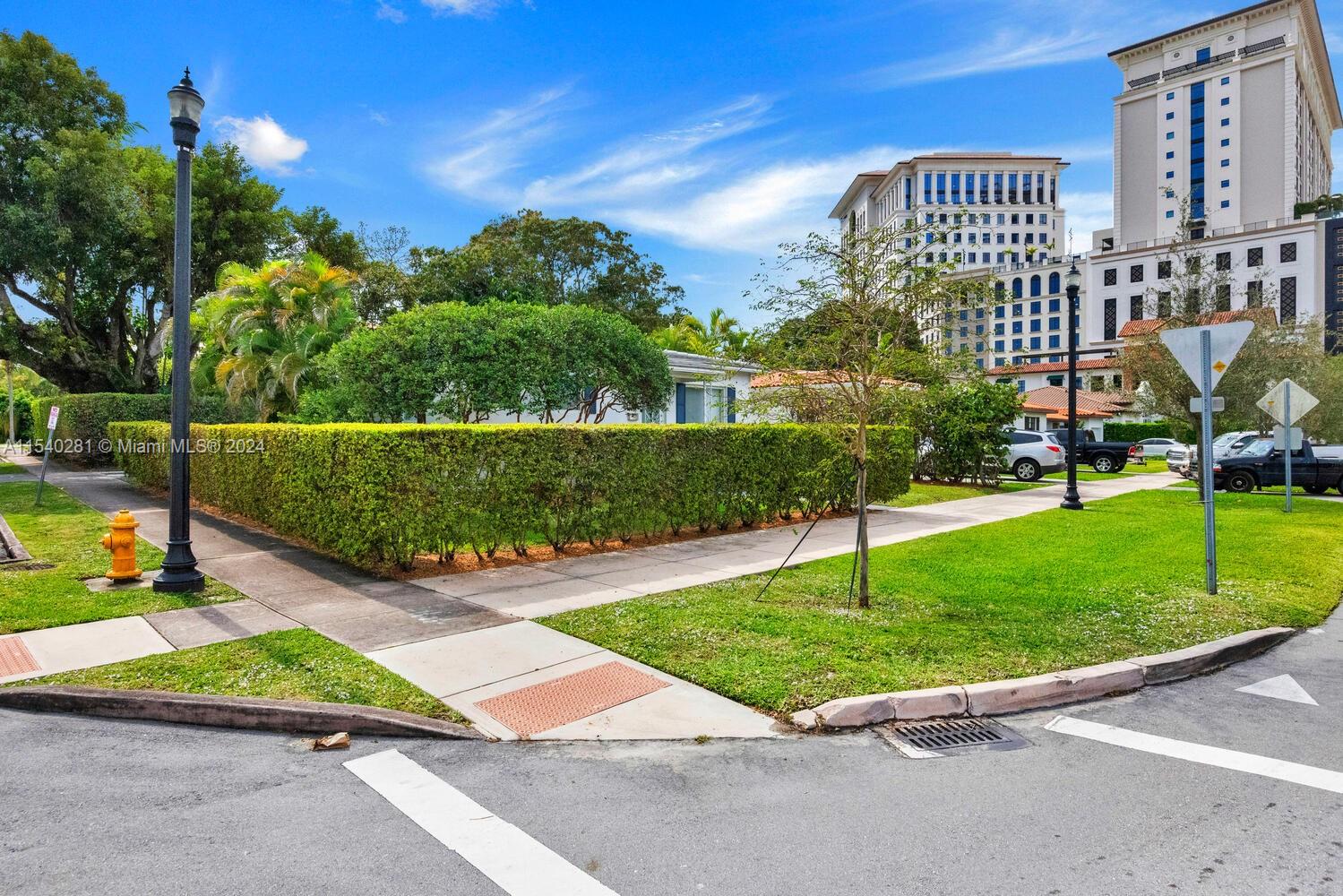 3026 Coconut Grove Dr, Coral Gables, FL, 33134 United States, 2 Bedrooms Bedrooms, ,1 BathroomBathrooms,Residential,For Sale,Coconut Grove Dr,A11540281