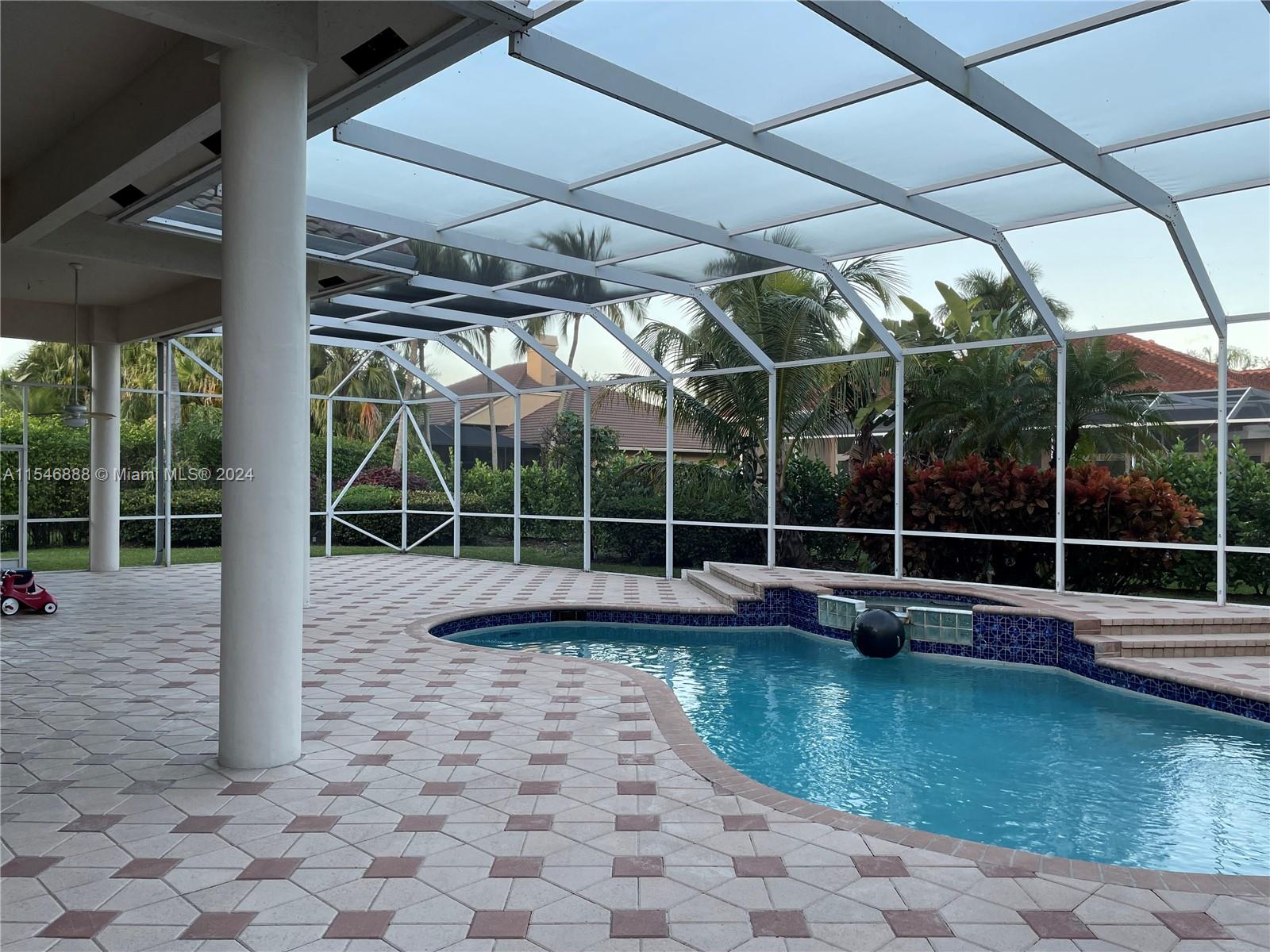 131 Dockside Cir, Weston, Florida 33327, 4 Bedrooms Bedrooms, ,4 BathroomsBathrooms,Residentiallease,For Rent,131 Dockside Cir,A11546888