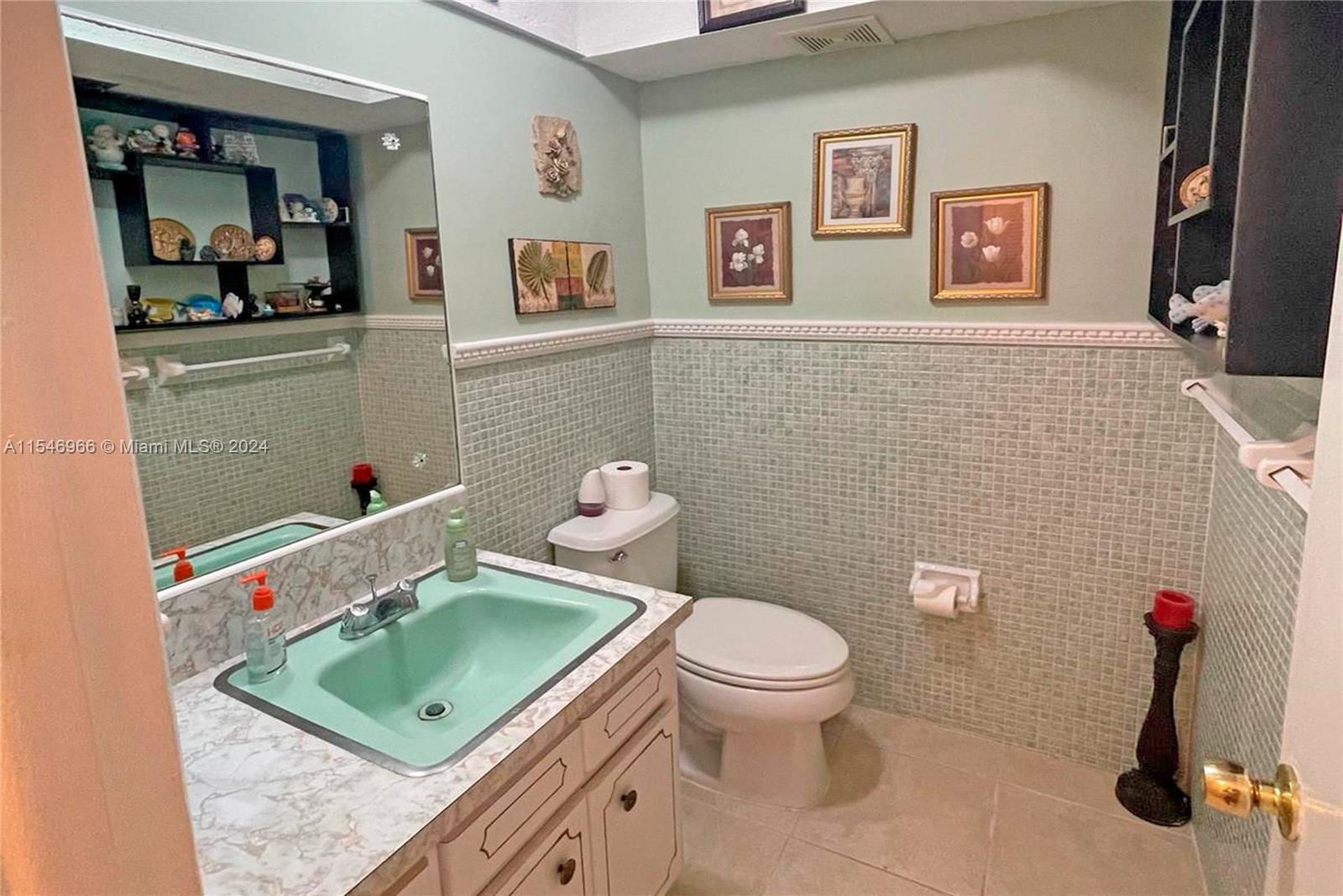 11855 19th Dr, North Miami, FL, 33181 United States, 1 Bedroom Bedrooms, ,1 BathroomBathrooms,Residential,For Sale,19th Dr,A11546966