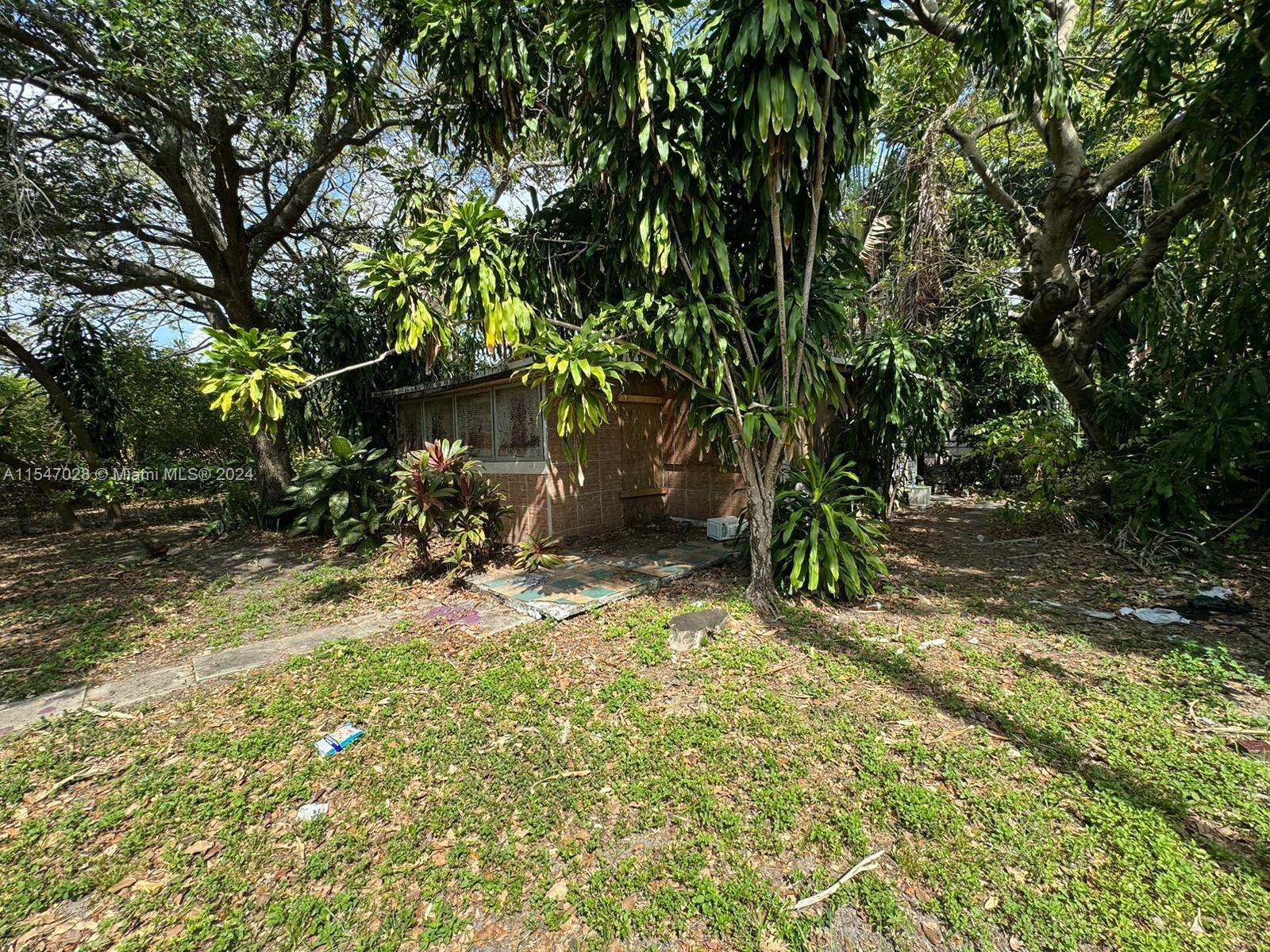35 NE 60th St, Miami, Florida 33137, 2 Bedrooms Bedrooms, ,1 BathroomBathrooms,Residential,For Sale,35 NE 60th St,A11547028