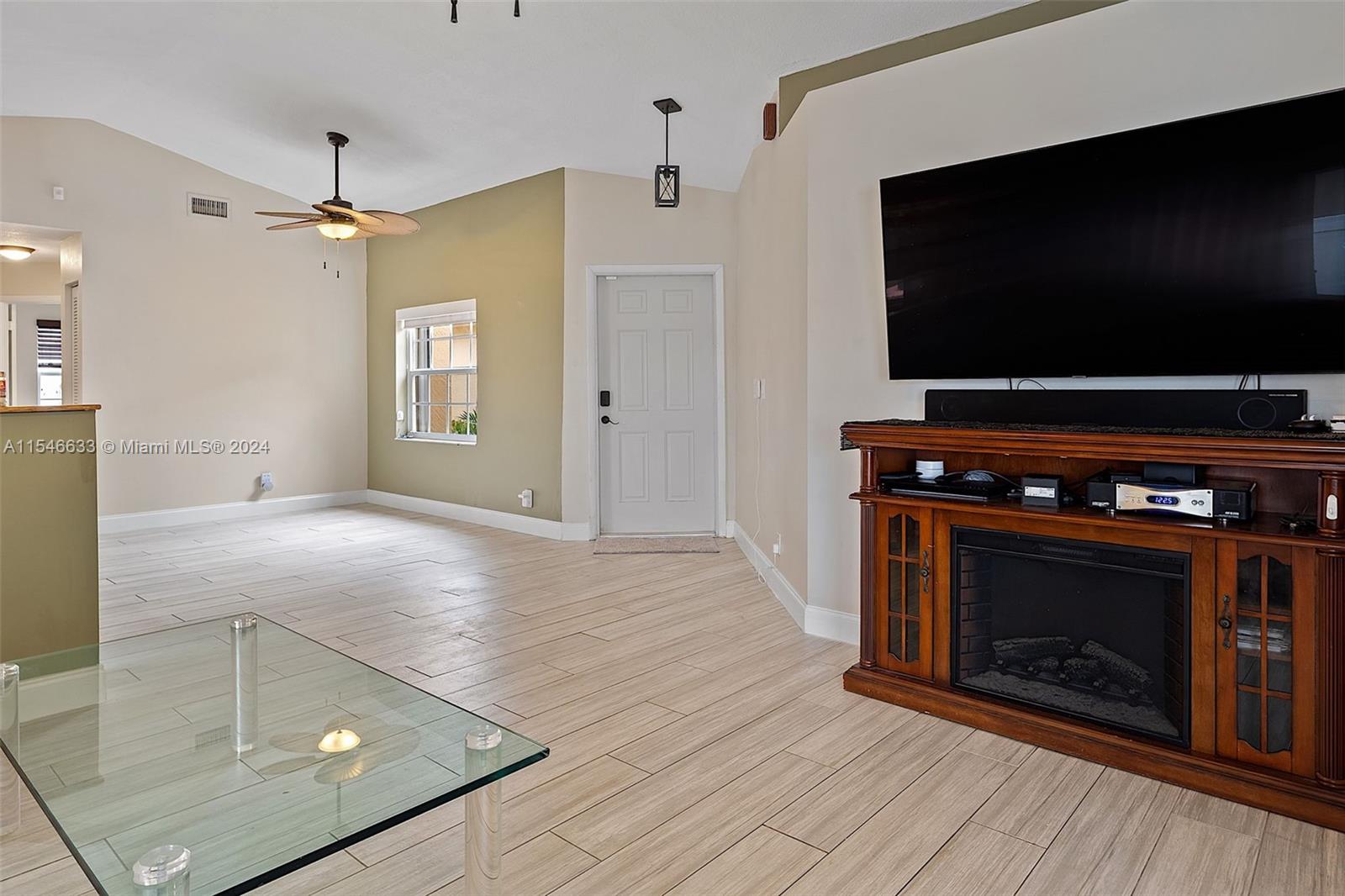 17352 NW 6th Ct, Pembroke Pines, Florida 33029, 2 Bedrooms Bedrooms, ,2 BathroomsBathrooms,Residential,For Sale,17352 NW 6th Ct,A11546633