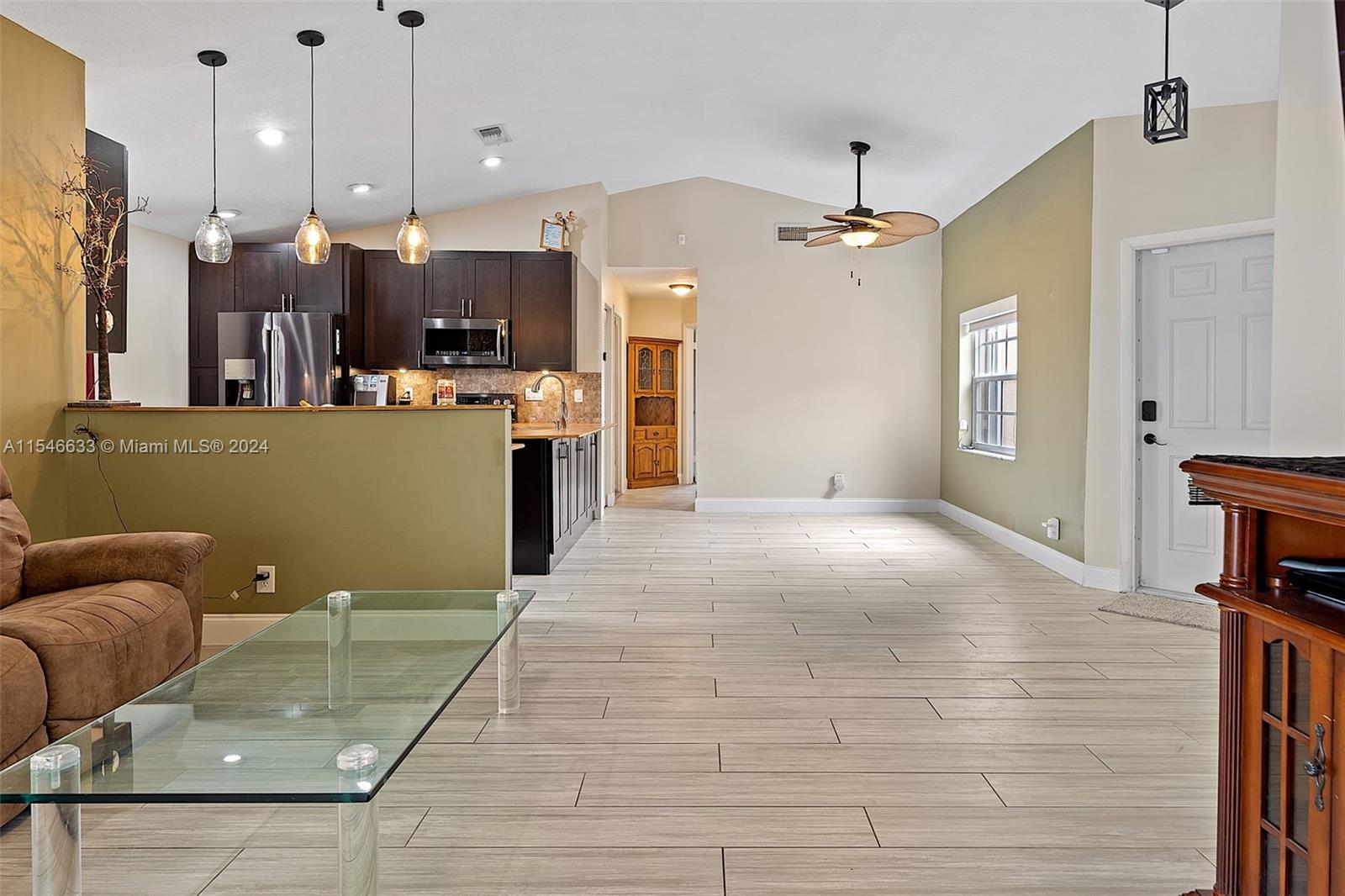 17352 NW 6th Ct, Pembroke Pines, Florida 33029, 2 Bedrooms Bedrooms, ,2 BathroomsBathrooms,Residential,For Sale,17352 NW 6th Ct,A11546633