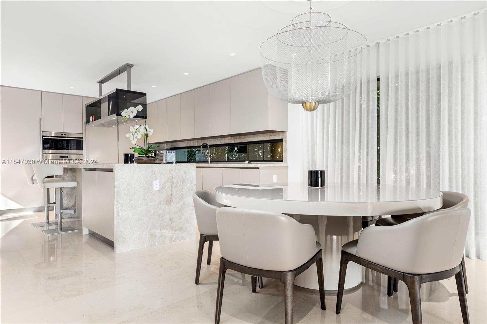 250 S Hibiscus Dr, Miami Beach, Florida 33139, 4 Bedrooms Bedrooms, ,4 BathroomsBathrooms,Residentiallease,For Rent,250 S Hibiscus Dr,A11547030