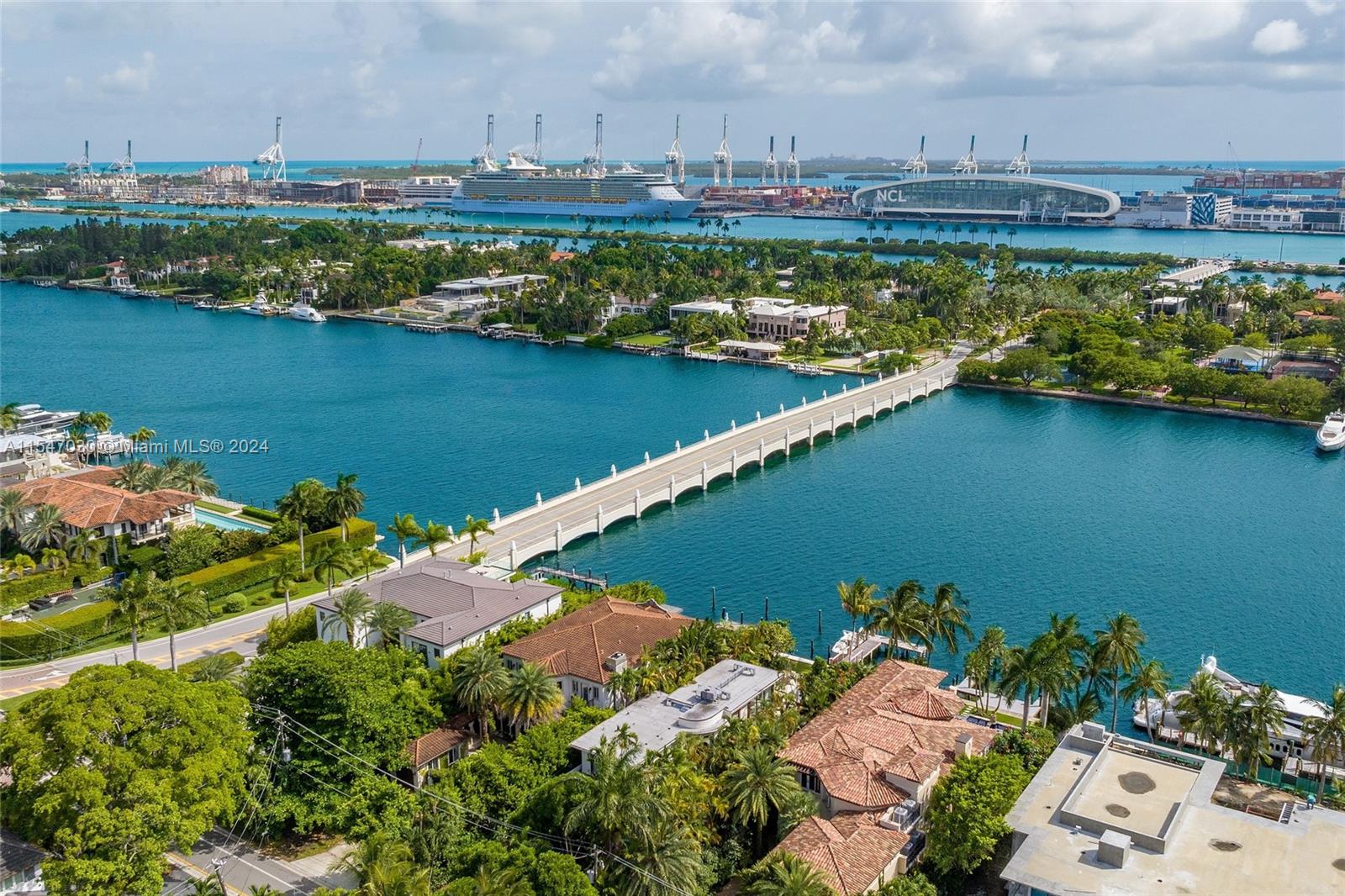 250 S Hibiscus Dr, Miami Beach, Florida 33139, 4 Bedrooms Bedrooms, ,4 BathroomsBathrooms,Residentiallease,For Rent,250 S Hibiscus Dr,A11547030