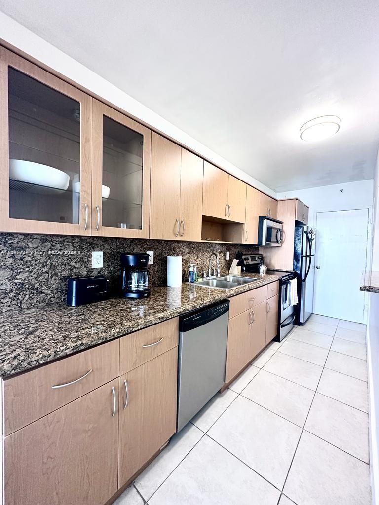 100 Lincoln Rd 1212, Miami Beach, Florida 33139, 1 Bedroom Bedrooms, ,1 BathroomBathrooms,Residentiallease,For Rent,100 Lincoln Rd 1212,A11545034