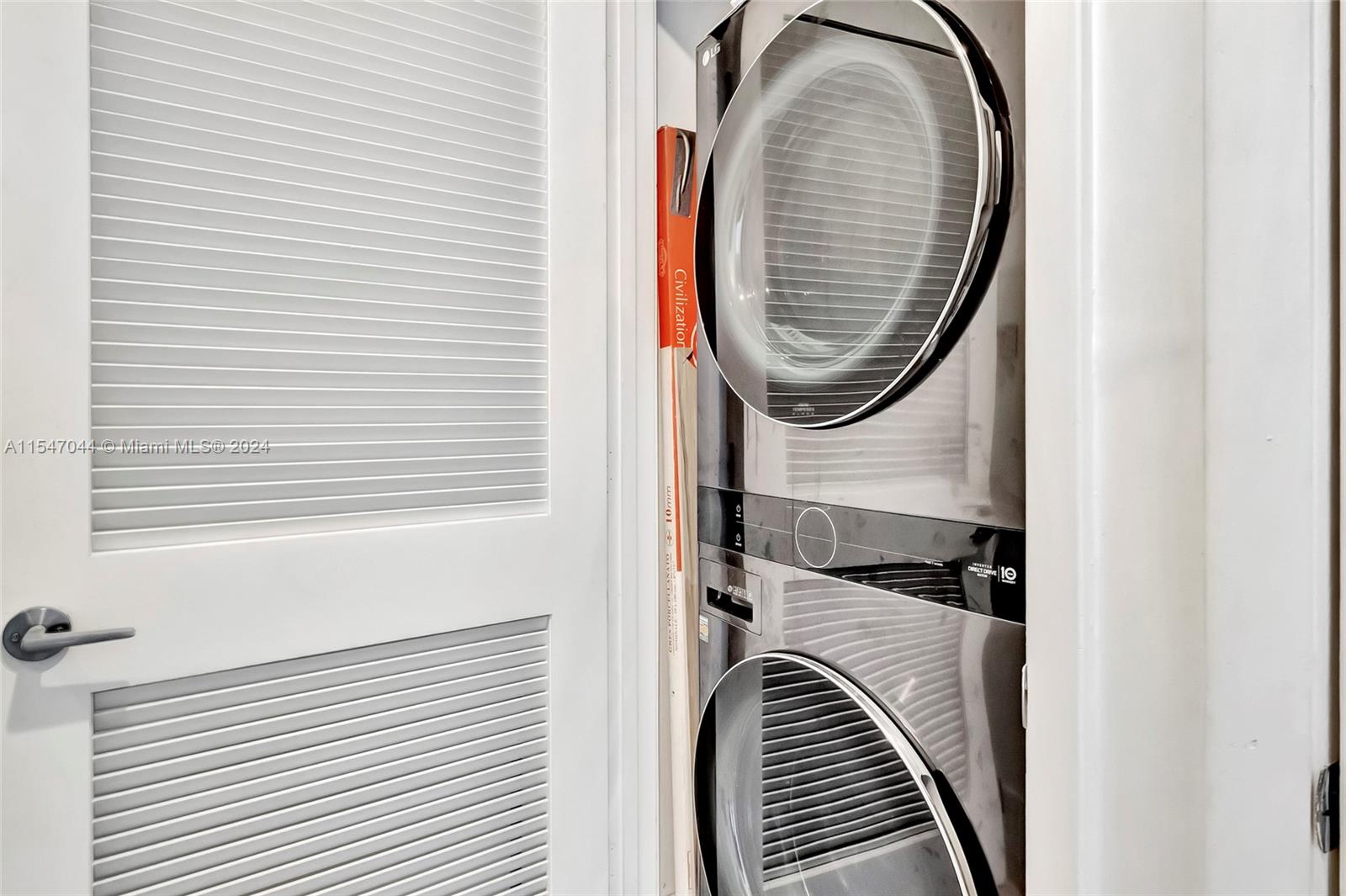 2020 N Bayshore Dr 3408, Miami, Florida 33137, 2 Bedrooms Bedrooms, ,2 BathroomsBathrooms,Residentiallease,For Rent,2020 N Bayshore Dr 3408,A11547044