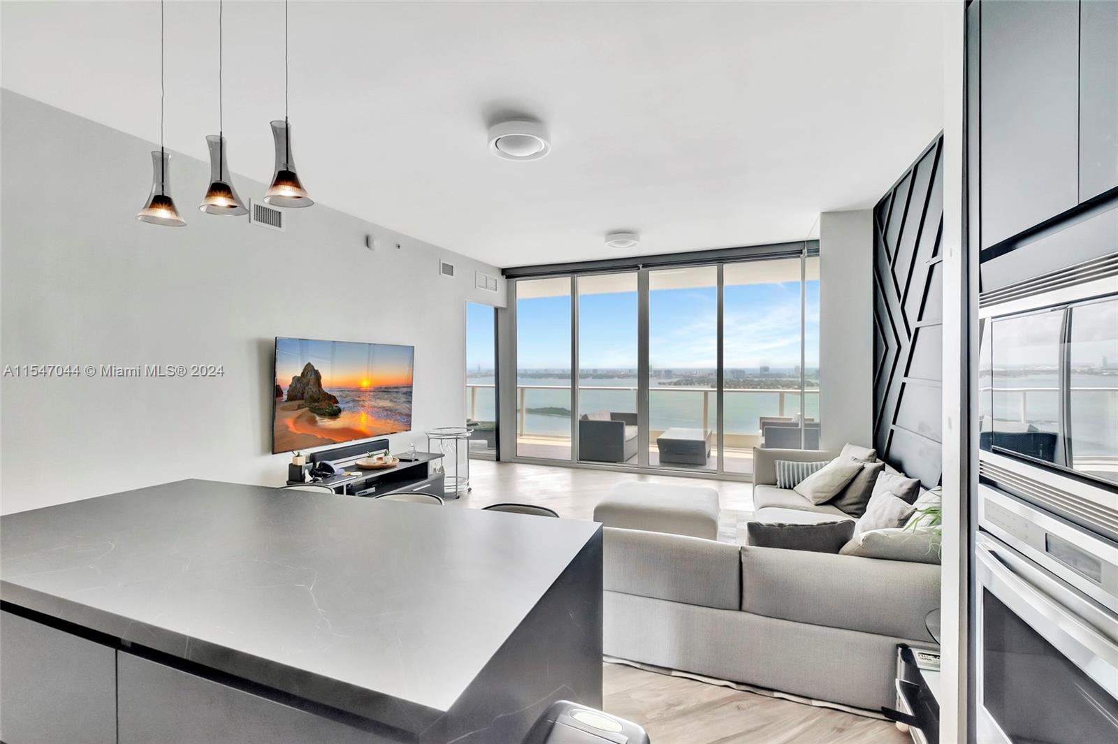 2020 N Bayshore Dr 3408, Miami, Florida 33137, 2 Bedrooms Bedrooms, ,2 BathroomsBathrooms,Residentiallease,For Rent,2020 N Bayshore Dr 3408,A11547044