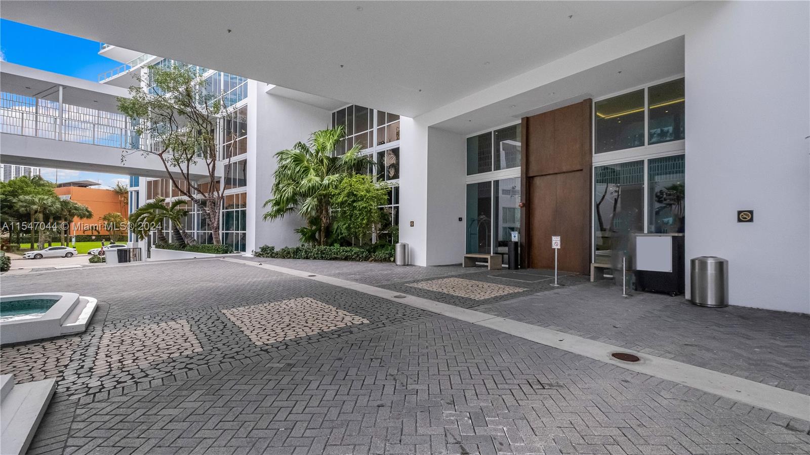 2020 N Bayshore Dr 3408, Miami, Florida 33137, 2 Bedrooms Bedrooms, ,2 BathroomsBathrooms,Residentiallease,For Rent,2020 N Bayshore Dr 3408,A11547044