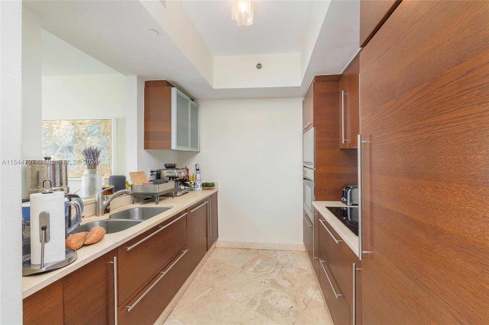 450 Alton Rd 2410, Miami Beach, Florida 33139, 2 Bedrooms Bedrooms, ,2 BathroomsBathrooms,Residential,For Sale,450 Alton Rd 2410,A11544707