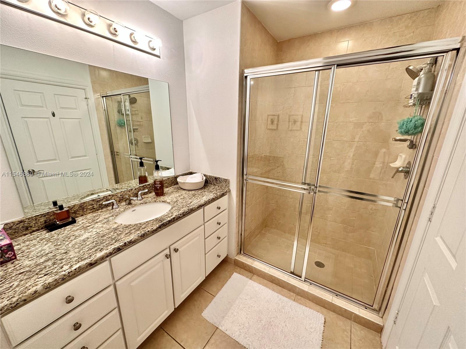 3001 NE 185th St 403, Aventura, Florida 33180, 2 Bedrooms Bedrooms, ,2 BathroomsBathrooms,Residentiallease,For Rent,3001 NE 185th St 403,A11546889