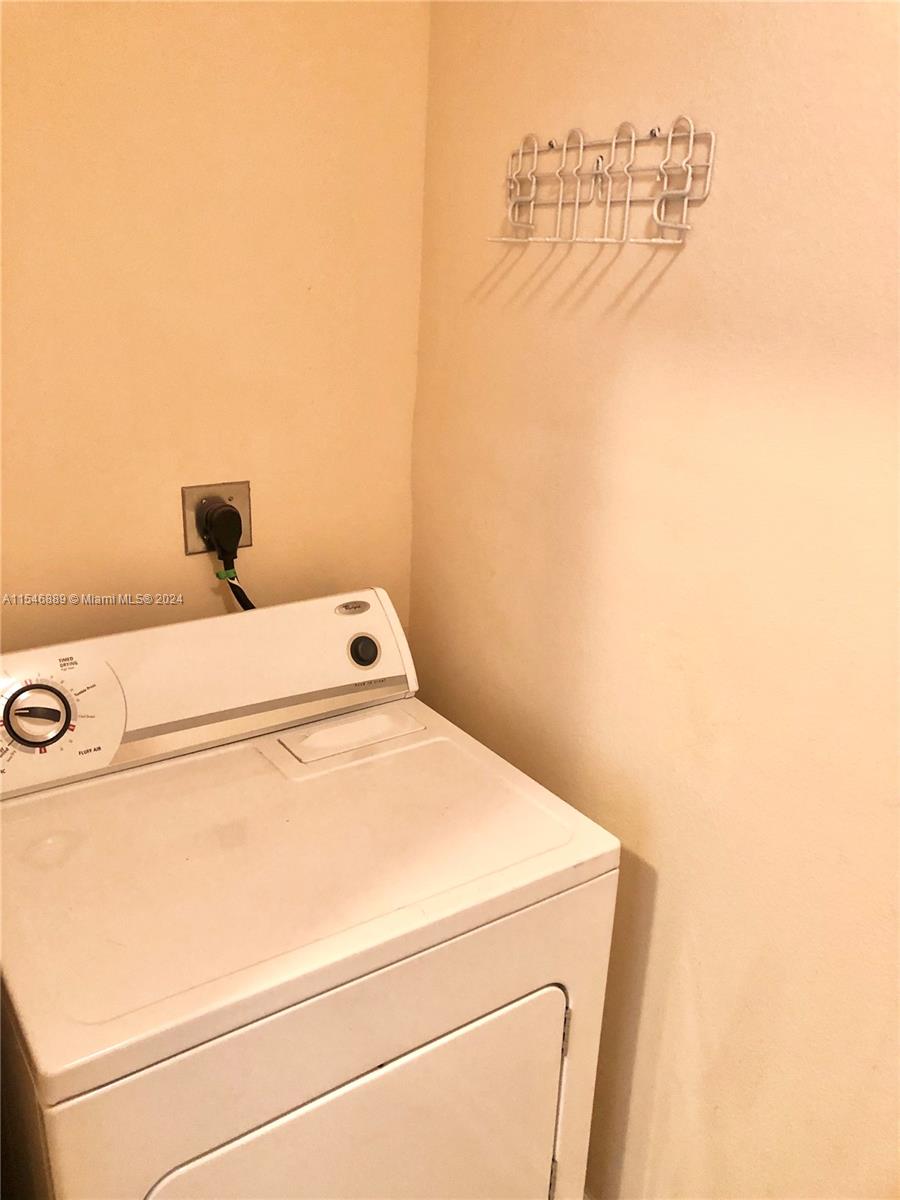 3001 NE 185th St 403, Aventura, Florida 33180, 2 Bedrooms Bedrooms, ,2 BathroomsBathrooms,Residentiallease,For Rent,3001 NE 185th St 403,A11546889