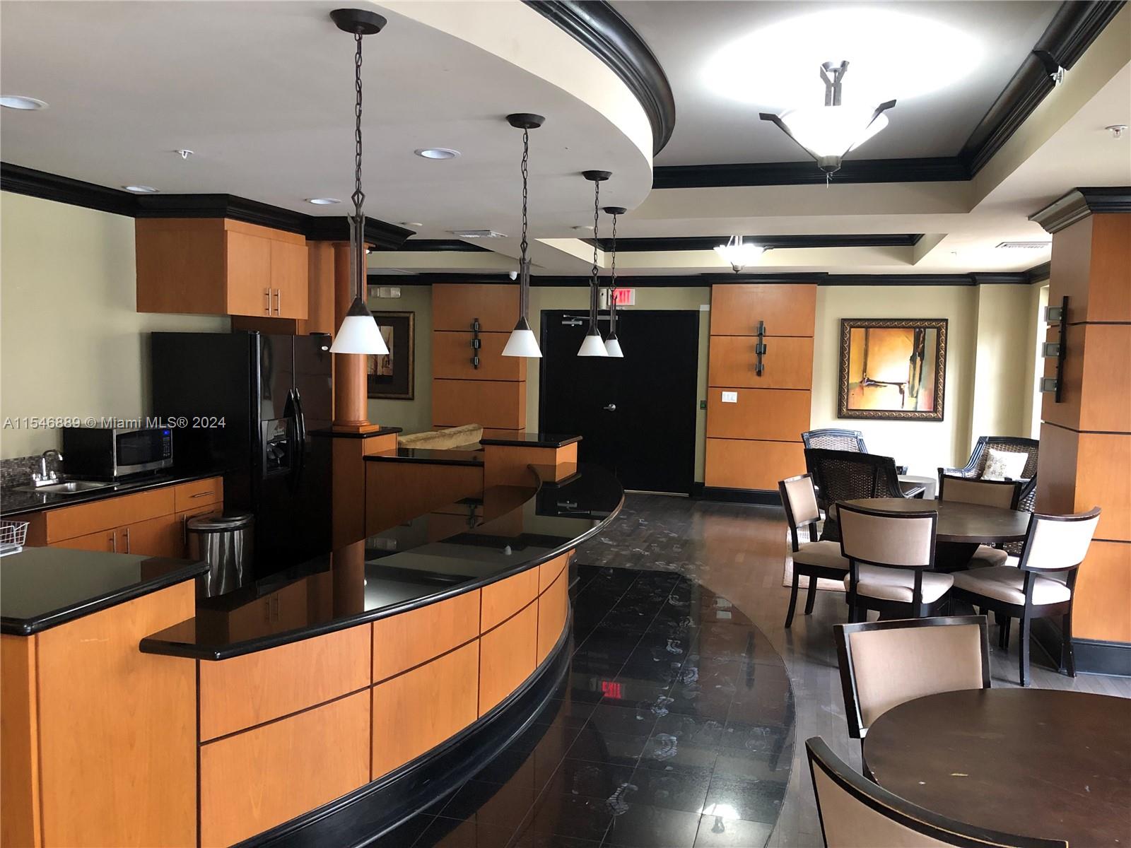 3001 NE 185th St 403, Aventura, Florida 33180, 2 Bedrooms Bedrooms, ,2 BathroomsBathrooms,Residentiallease,For Rent,3001 NE 185th St 403,A11546889