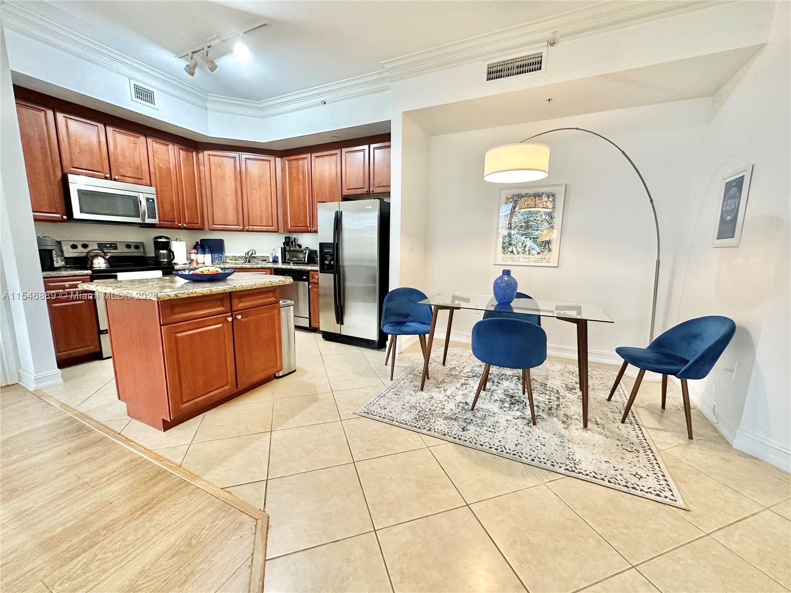3001 NE 185th St 403, Aventura, Florida 33180, 2 Bedrooms Bedrooms, ,2 BathroomsBathrooms,Residentiallease,For Rent,3001 NE 185th St 403,A11546889