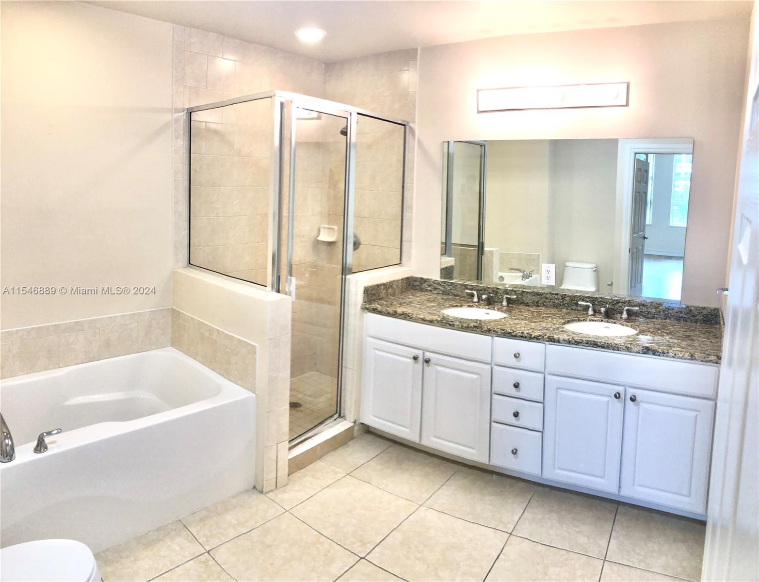 3001 NE 185th St 403, Aventura, Florida 33180, 2 Bedrooms Bedrooms, ,2 BathroomsBathrooms,Residentiallease,For Rent,3001 NE 185th St 403,A11546889