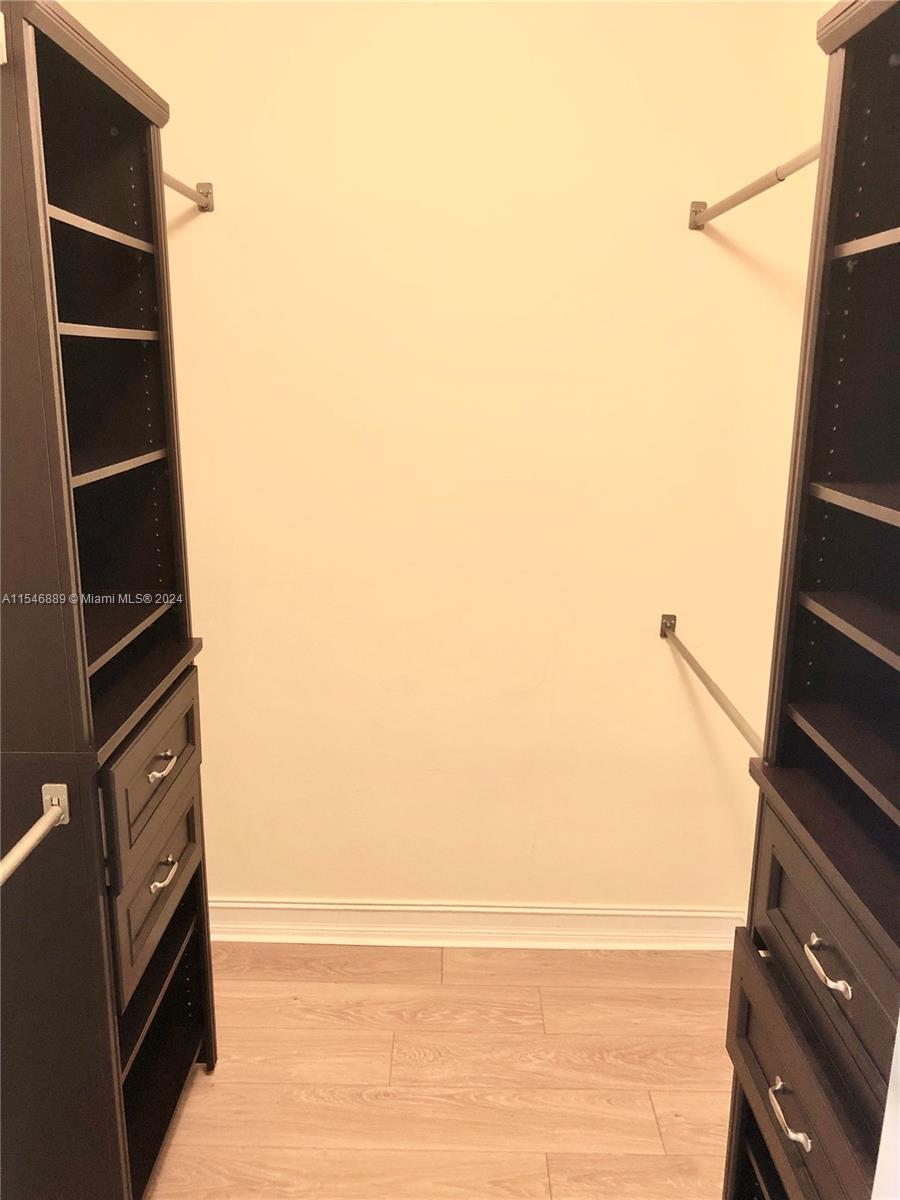 3001 NE 185th St 403, Aventura, Florida 33180, 2 Bedrooms Bedrooms, ,2 BathroomsBathrooms,Residentiallease,For Rent,3001 NE 185th St 403,A11546889