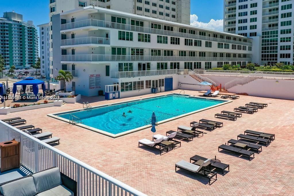 5401 Collins Ave 909, Miami Beach, Florida 33140, 1 Bedroom Bedrooms, ,1 BathroomBathrooms,Residentiallease,For Rent,5401 Collins Ave 909,A11532571