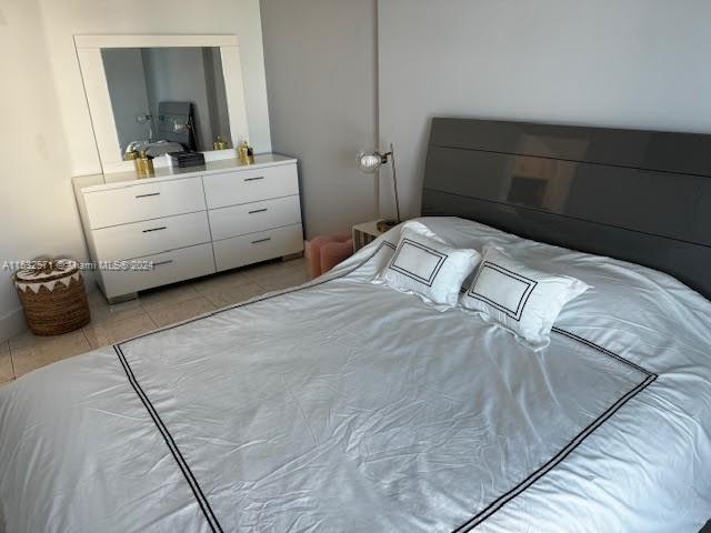 5401 Collins Ave 909, Miami Beach, Florida 33140, 1 Bedroom Bedrooms, ,1 BathroomBathrooms,Residentiallease,For Rent,5401 Collins Ave 909,A11532571