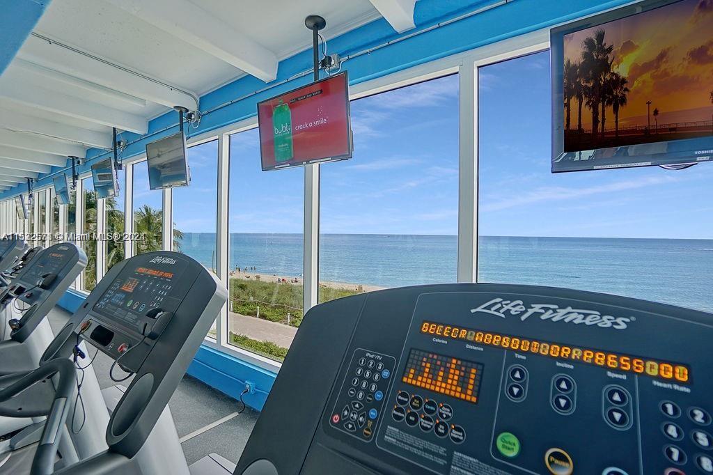 5401 Collins Ave 909, Miami Beach, Florida 33140, 1 Bedroom Bedrooms, ,1 BathroomBathrooms,Residentiallease,For Rent,5401 Collins Ave 909,A11532571