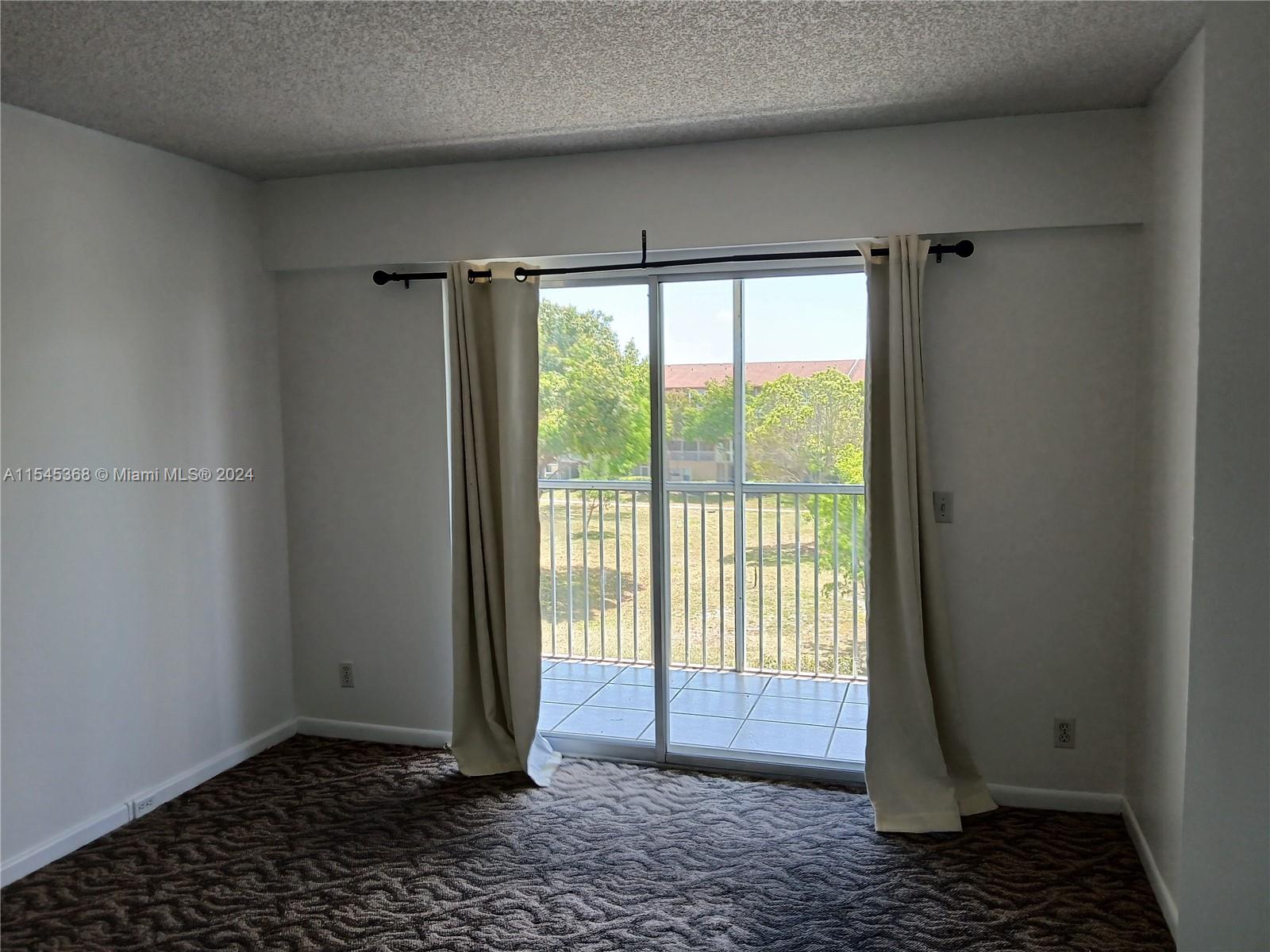 13250 SW 7th Ct 402L, Pembroke Pines, Florida 33027, 2 Bedrooms Bedrooms, ,2 BathroomsBathrooms,Residentiallease,For Rent,13250 SW 7th Ct 402L,A11545368