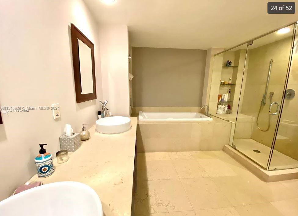 495 Brickell Ave 1205, Miami, Florida 33131, 2 Bedrooms Bedrooms, ,2 BathroomsBathrooms,Residential,For Sale,495 Brickell Ave 1205,A11546628