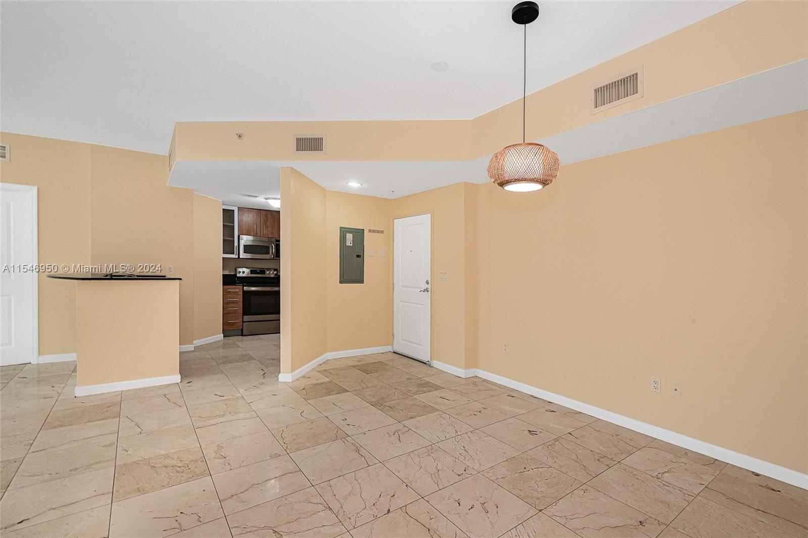 7900 Harbor Island Dr 618, North Bay Village, Florida 33141, 2 Bedrooms Bedrooms, ,2 BathroomsBathrooms,Residentiallease,For Rent,7900 Harbor Island Dr 618,A11546950