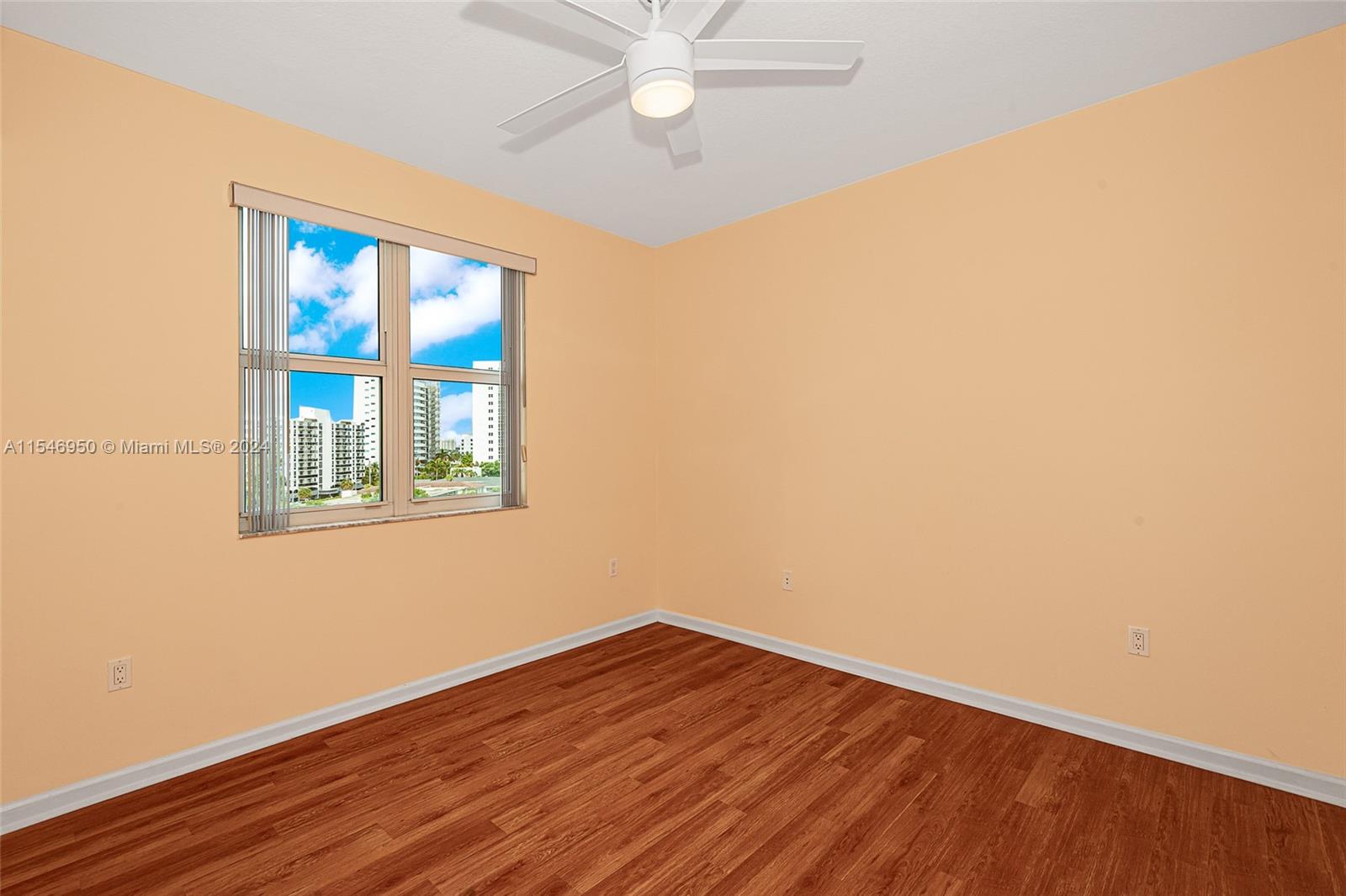 7900 Harbor Island Dr 618, North Bay Village, Florida 33141, 2 Bedrooms Bedrooms, ,2 BathroomsBathrooms,Residentiallease,For Rent,7900 Harbor Island Dr 618,A11546950