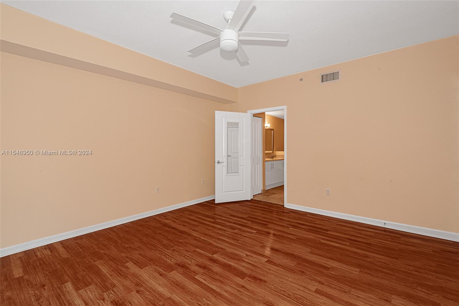 7900 Harbor Island Dr 618, North Bay Village, Florida 33141, 2 Bedrooms Bedrooms, ,2 BathroomsBathrooms,Residentiallease,For Rent,7900 Harbor Island Dr 618,A11546950