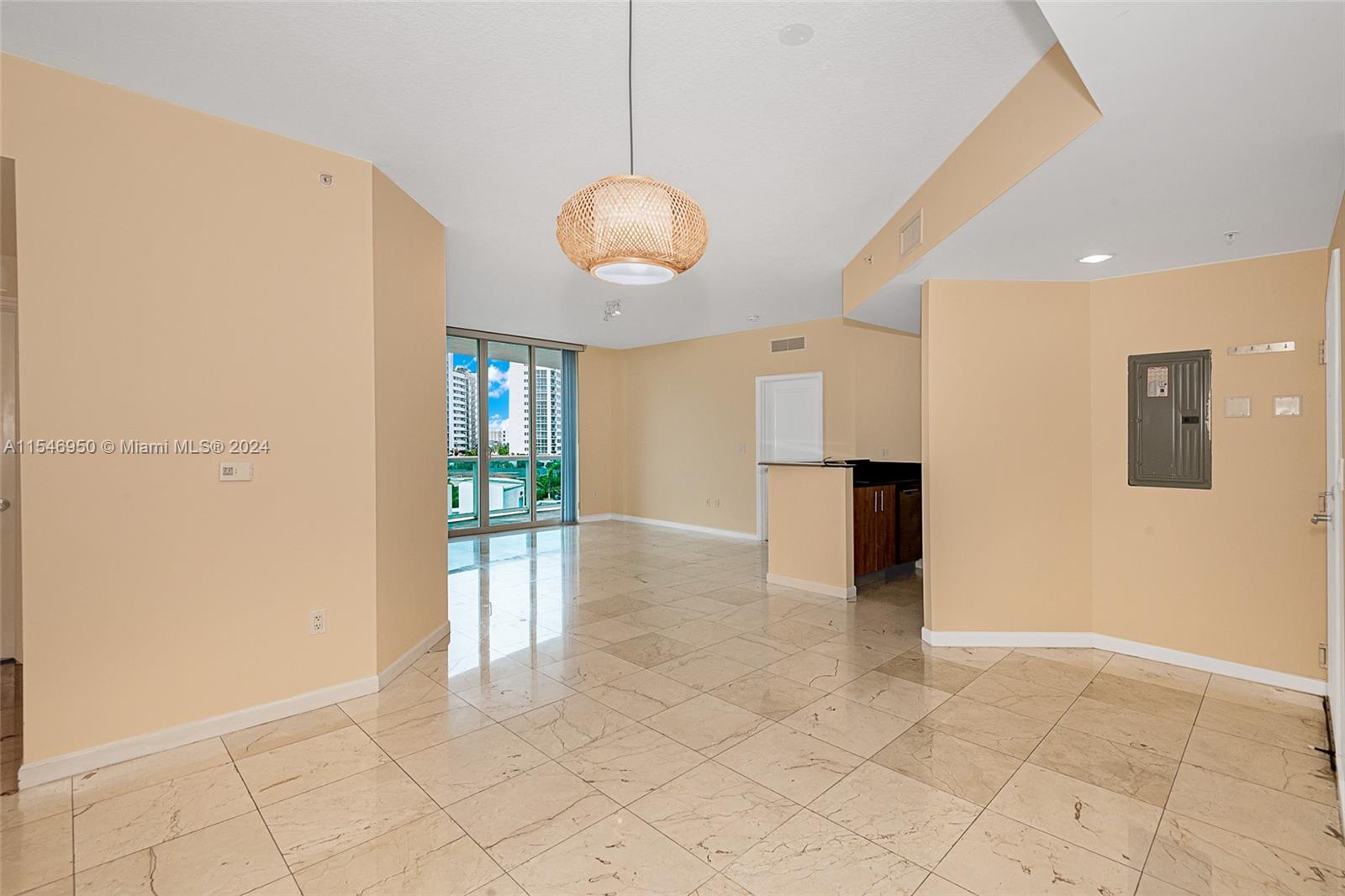 7900 Harbor Island Dr 618, North Bay Village, Florida 33141, 2 Bedrooms Bedrooms, ,2 BathroomsBathrooms,Residentiallease,For Rent,7900 Harbor Island Dr 618,A11546950