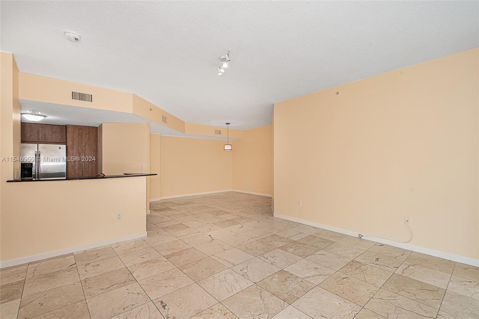 7900 Harbor Island Dr 618, North Bay Village, Florida 33141, 2 Bedrooms Bedrooms, ,2 BathroomsBathrooms,Residentiallease,For Rent,7900 Harbor Island Dr 618,A11546950