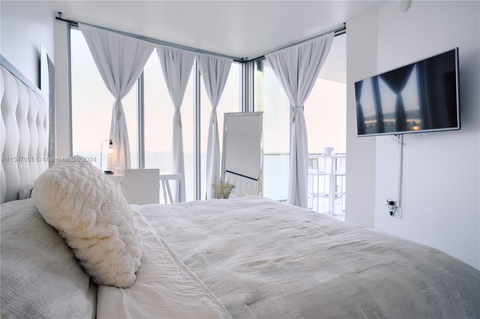 2900 NE 7th Ave 1203, Miami, Florida 33137, 2 Bedrooms Bedrooms, ,3 BathroomsBathrooms,Residentiallease,For Rent,2900 NE 7th Ave 1203,A11547098