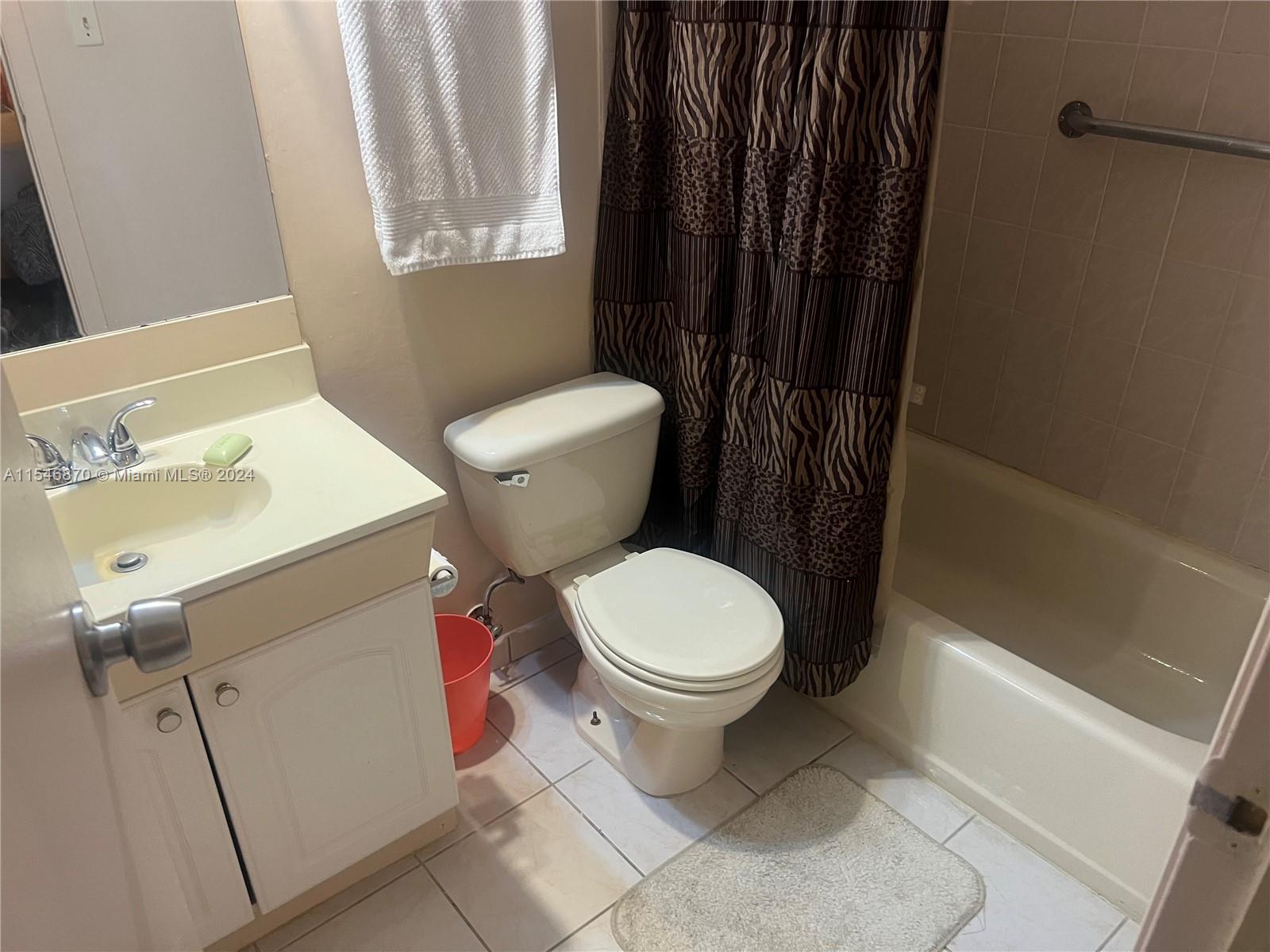 25935 SW 123rd Ave, Homestead, Florida 33032, 4 Bedrooms Bedrooms, ,3 BathroomsBathrooms,Residential,For Sale,25935 SW 123rd Ave,A11546870