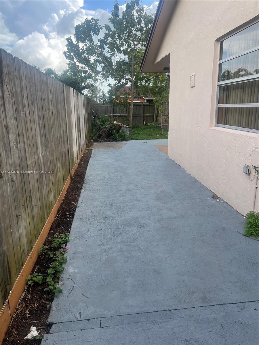 25935 SW 123rd Ave, Homestead, Florida 33032, 4 Bedrooms Bedrooms, ,3 BathroomsBathrooms,Residential,For Sale,25935 SW 123rd Ave,A11546870