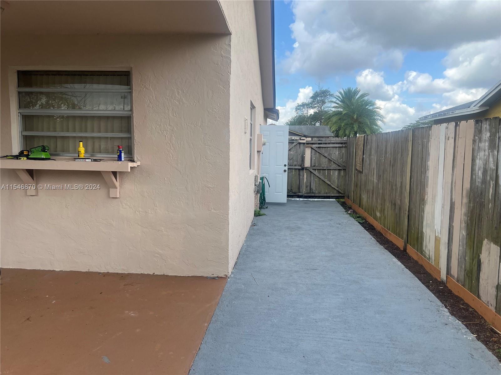25935 SW 123rd Ave, Homestead, Florida 33032, 4 Bedrooms Bedrooms, ,3 BathroomsBathrooms,Residential,For Sale,25935 SW 123rd Ave,A11546870