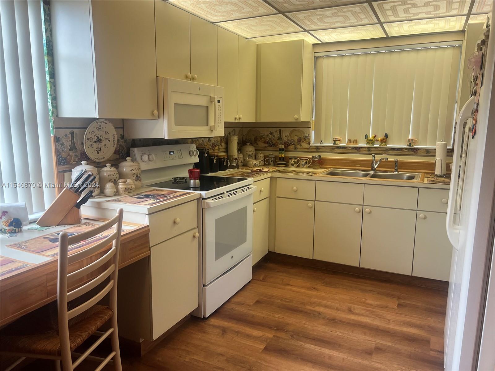 25935 SW 123rd Ave, Homestead, Florida 33032, 4 Bedrooms Bedrooms, ,3 BathroomsBathrooms,Residential,For Sale,25935 SW 123rd Ave,A11546870