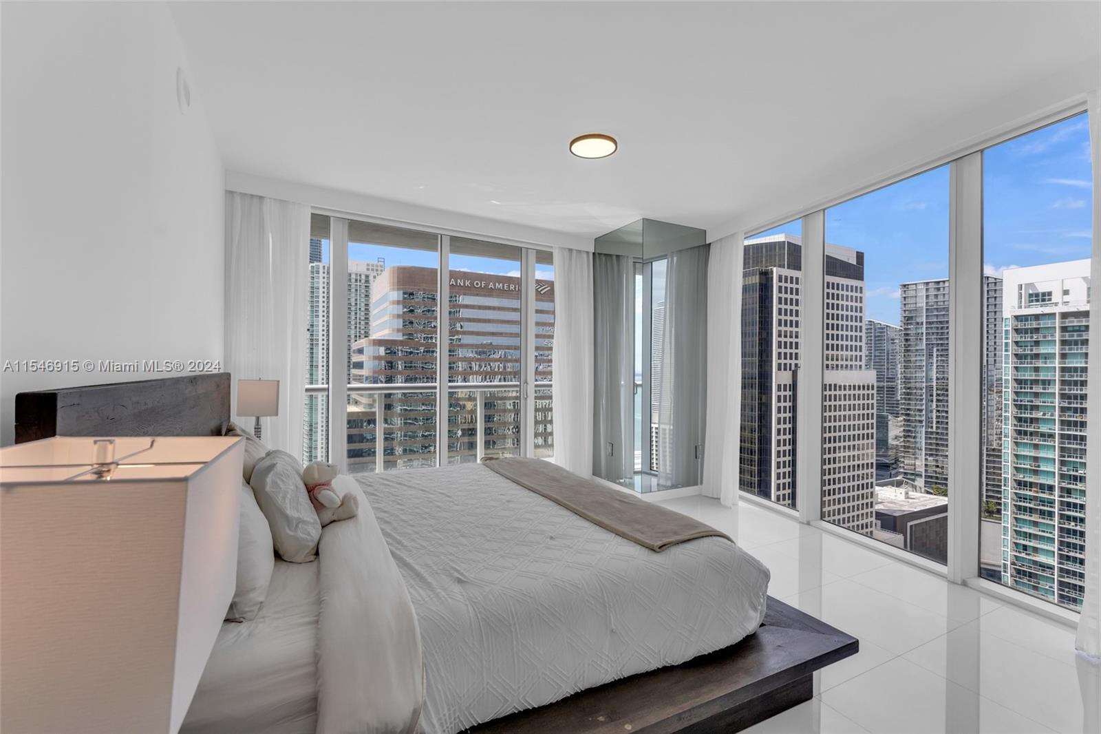 495 Brickell Ave 3511, Miami, Florida 33131, 2 Bedrooms Bedrooms, ,2 BathroomsBathrooms,Residentiallease,For Rent,495 Brickell Ave 3511,A11546915