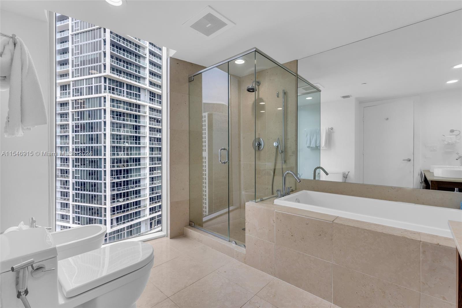 495 Brickell Ave 3511, Miami, Florida 33131, 2 Bedrooms Bedrooms, ,2 BathroomsBathrooms,Residentiallease,For Rent,495 Brickell Ave 3511,A11546915